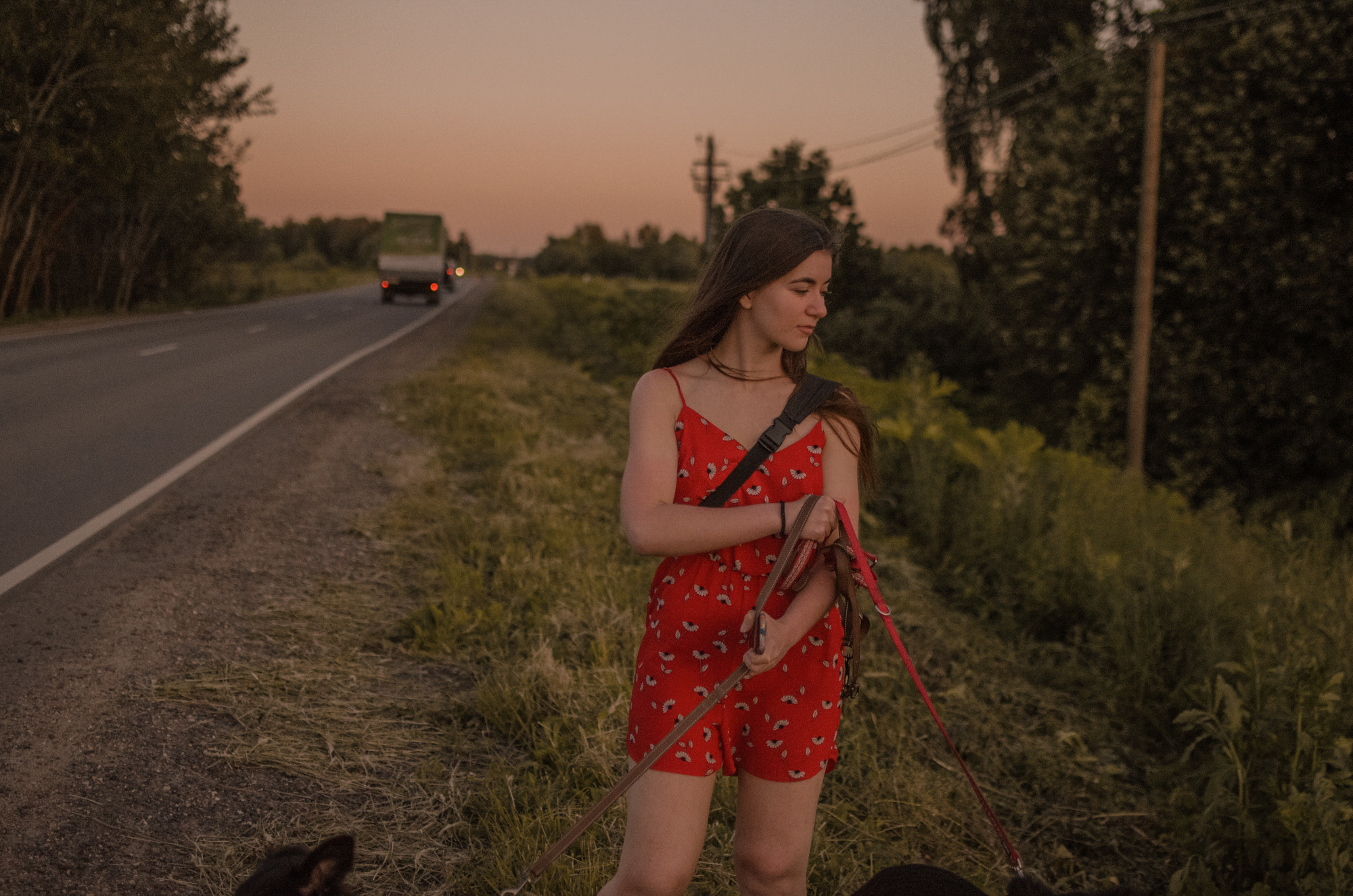 Алла и закат в полях. Ваш Семейный Фотограф Москва