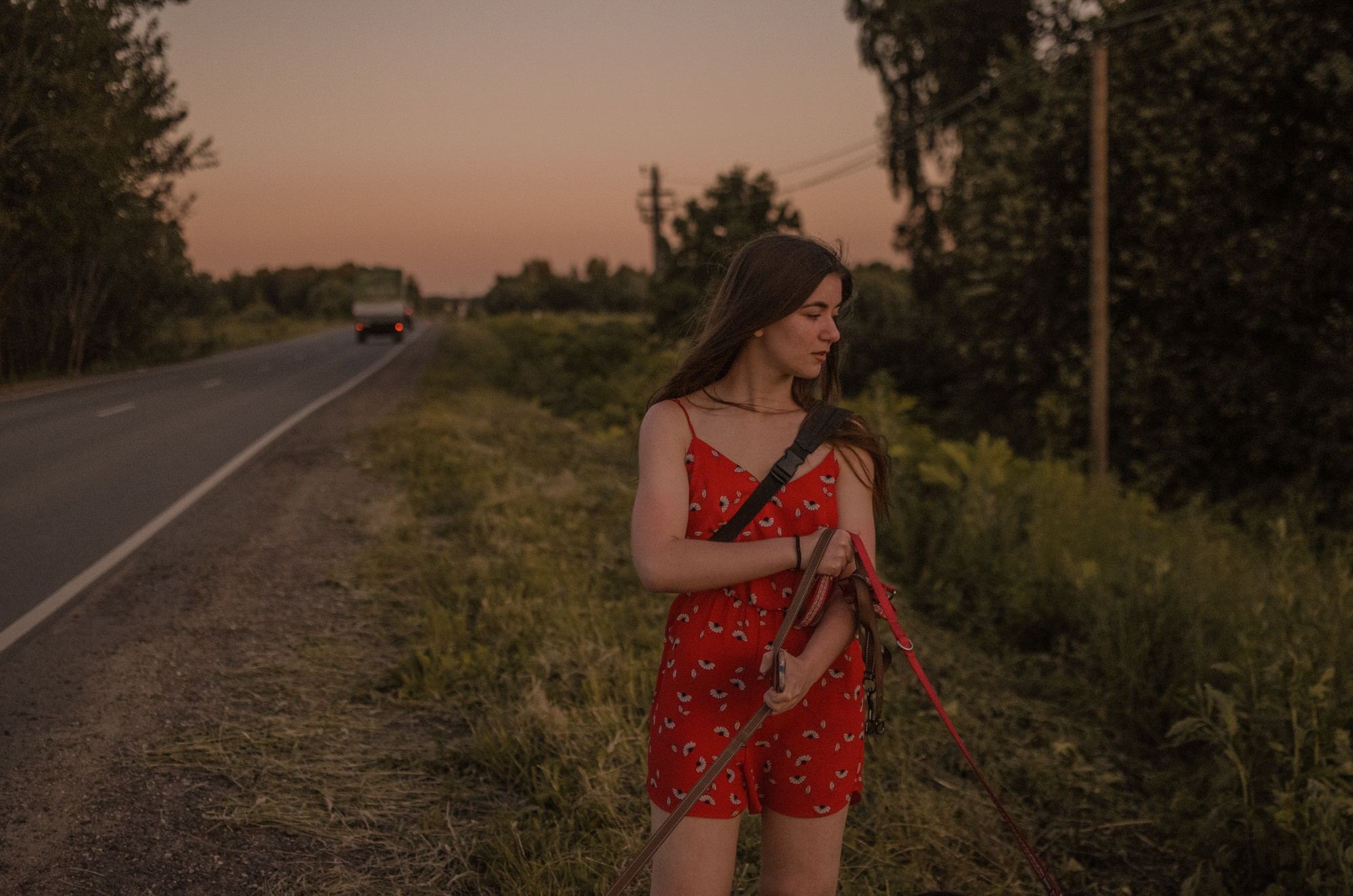 Алла и закат в полях. Ваш Семейный Фотограф Москва