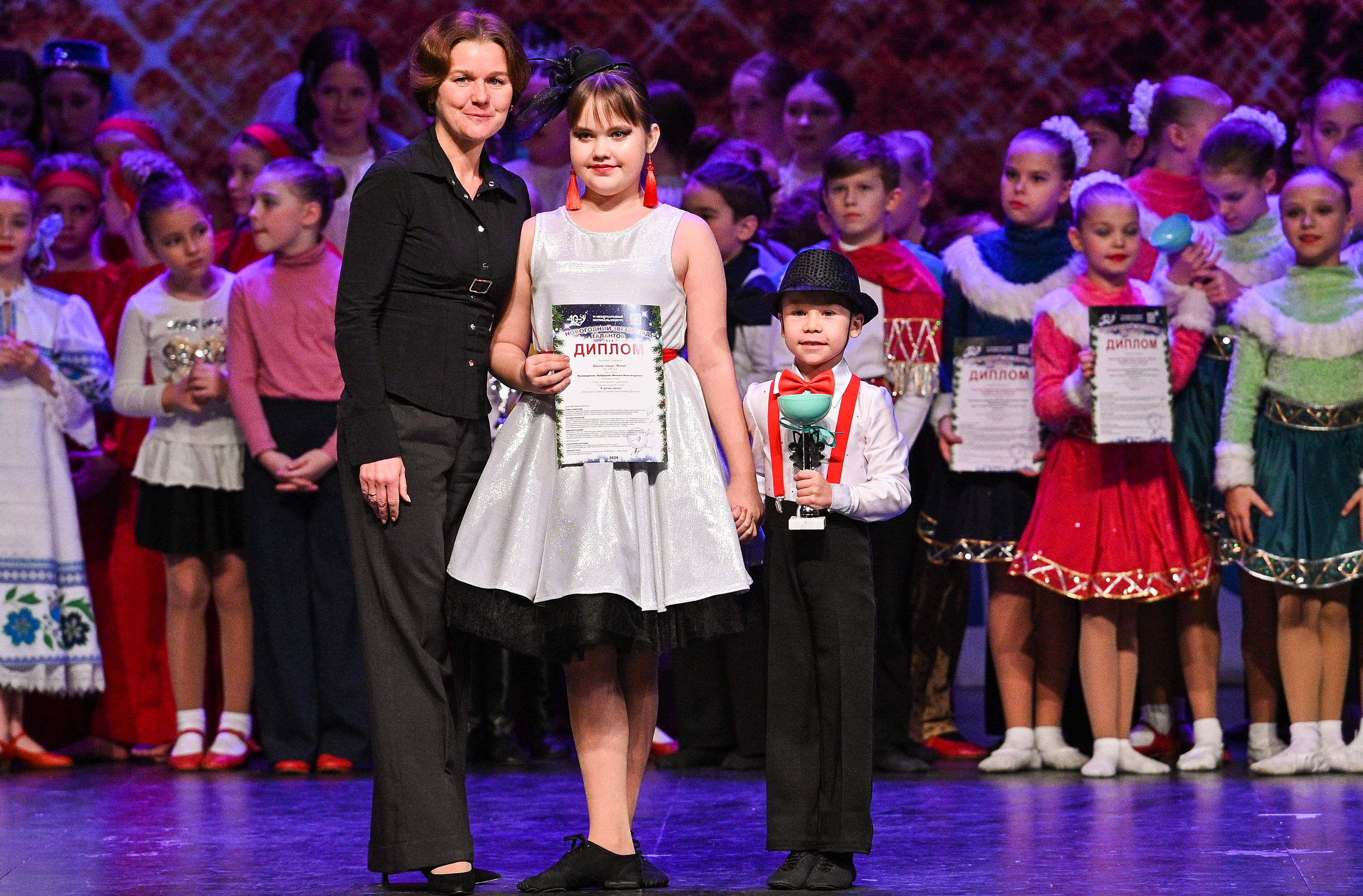 14.11.2024 «Новогодний Звездопад Талантов» Фестивальное движение «Шаг к мечте» г. Москва. Медиастудия Фото Концепт
