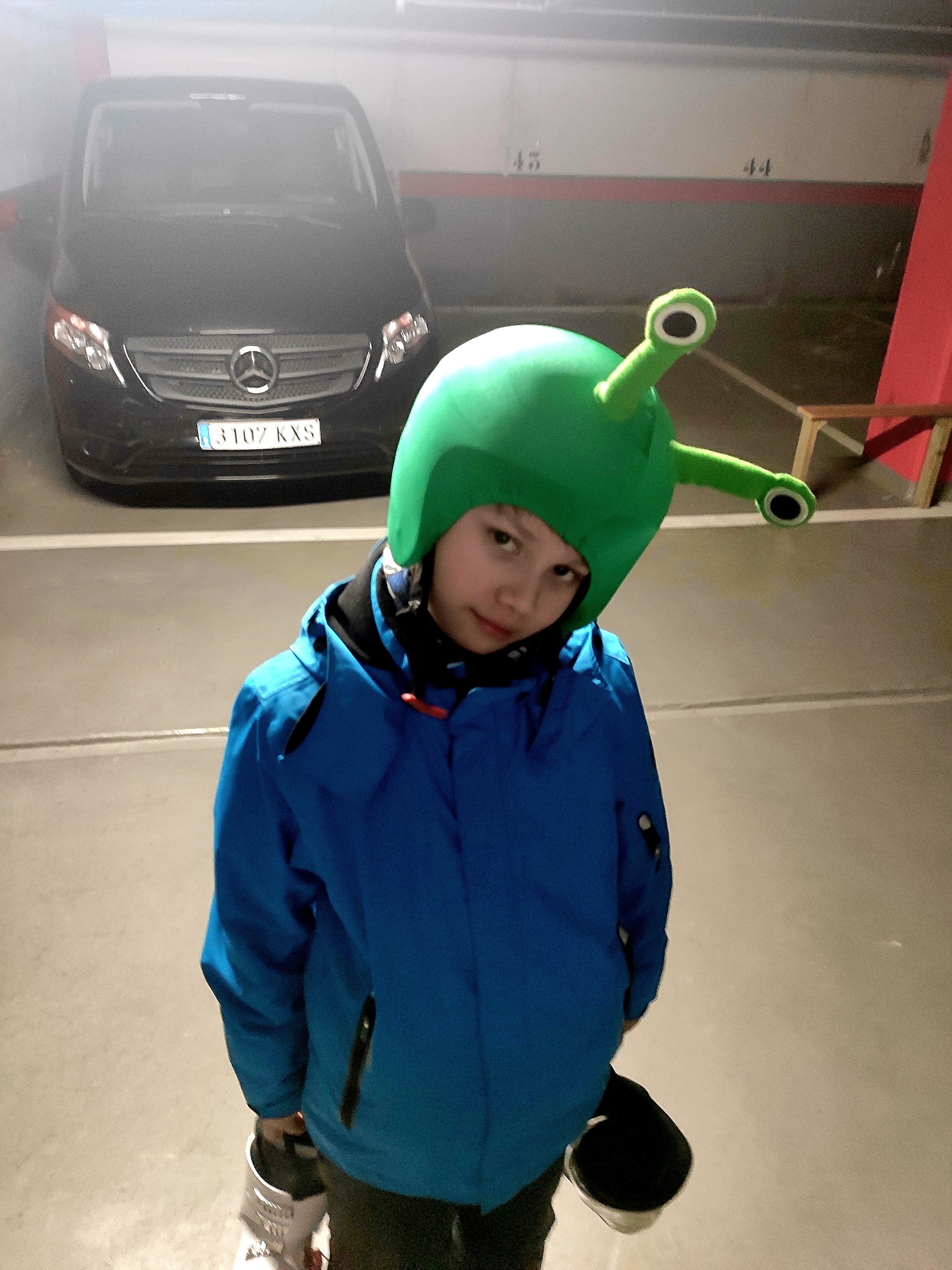 Классные апартаменты, куда мы уже не первый раз приезжаем. Квартирка в доме, прямо напротив подъемника. Единственное - въезд на парковку на -2 этаж на автобусе требует каждый раз массу моральных переживаний и максимума внимательности