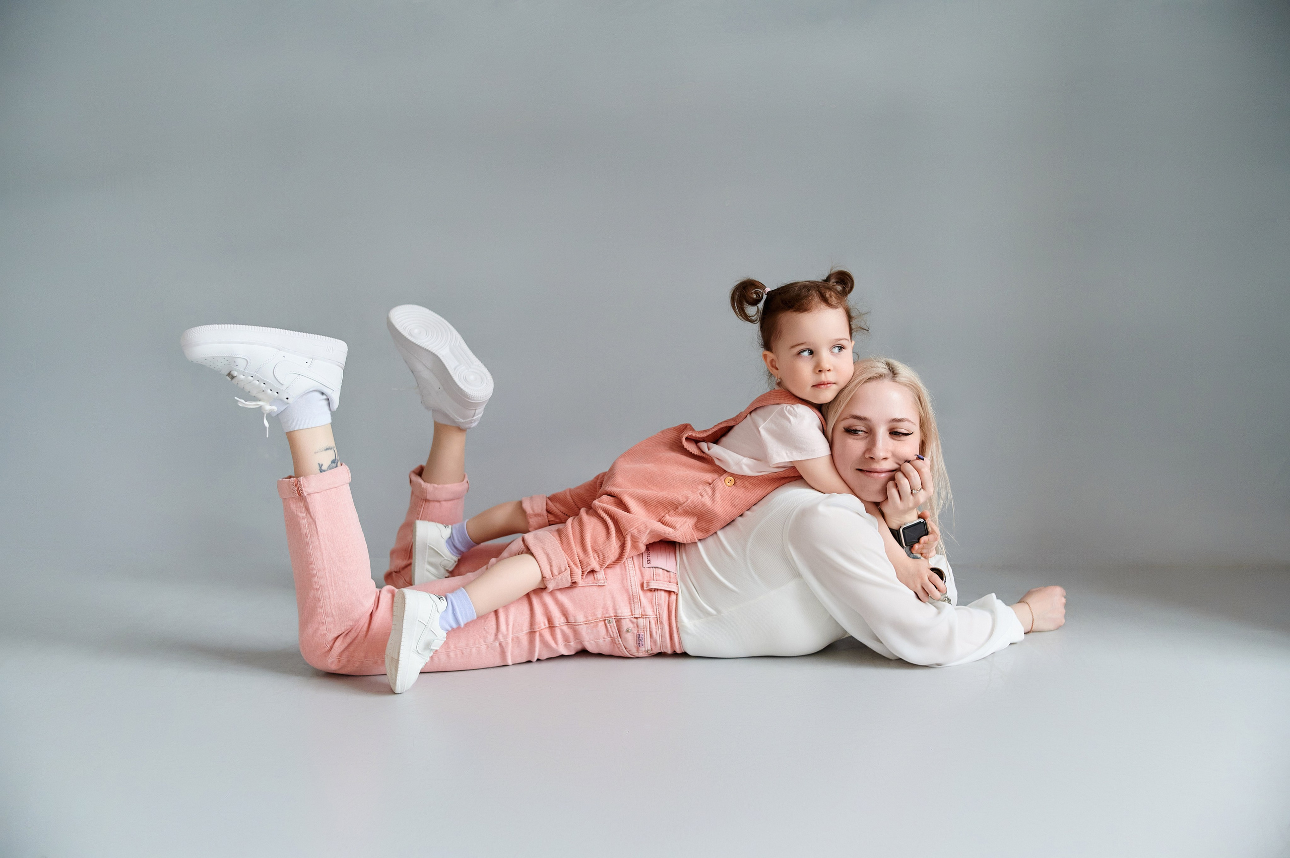 В студии. Семейный и детский фотограф в г. Ногинске Ангелина Хасанова