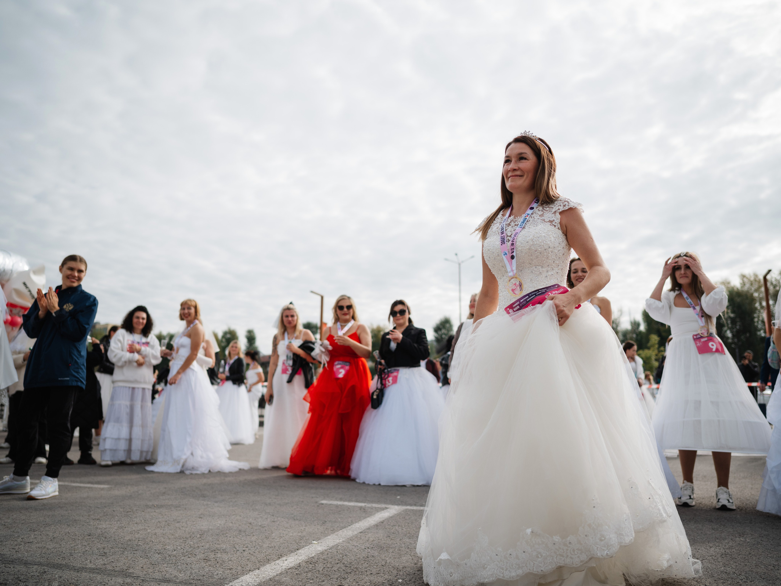 Забег невест. Фотограф Алексей Шрайбик