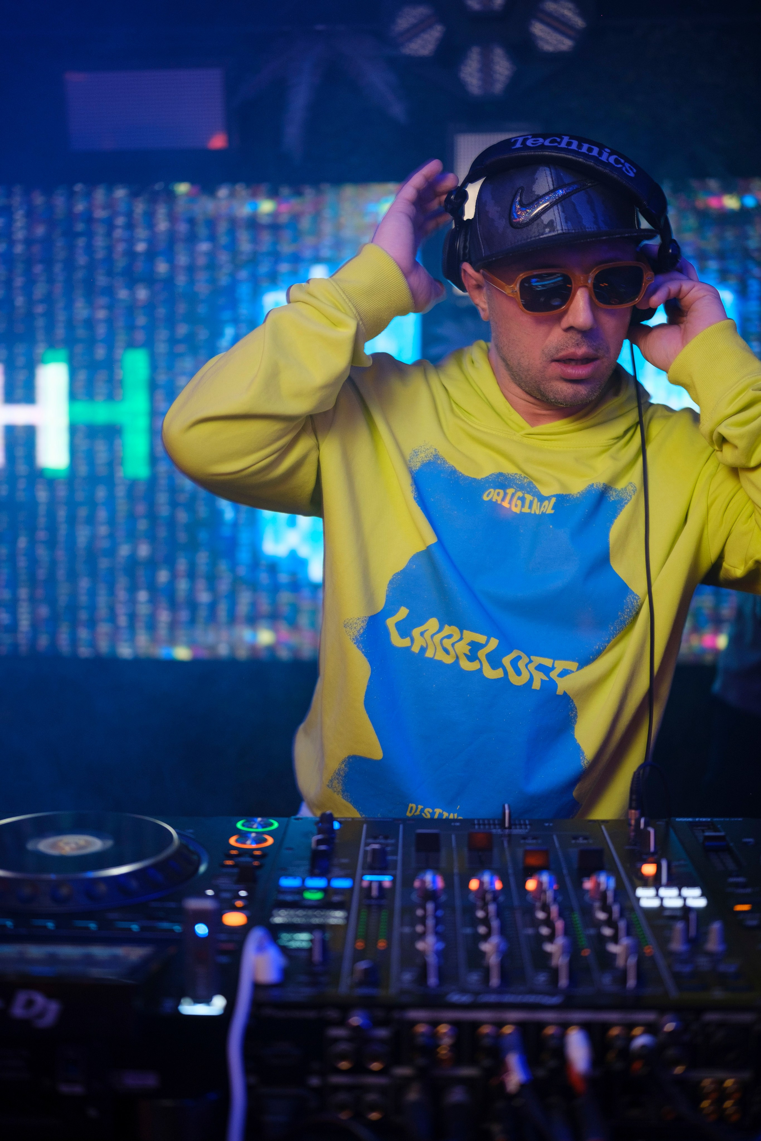 Embargo 2/03. Главная