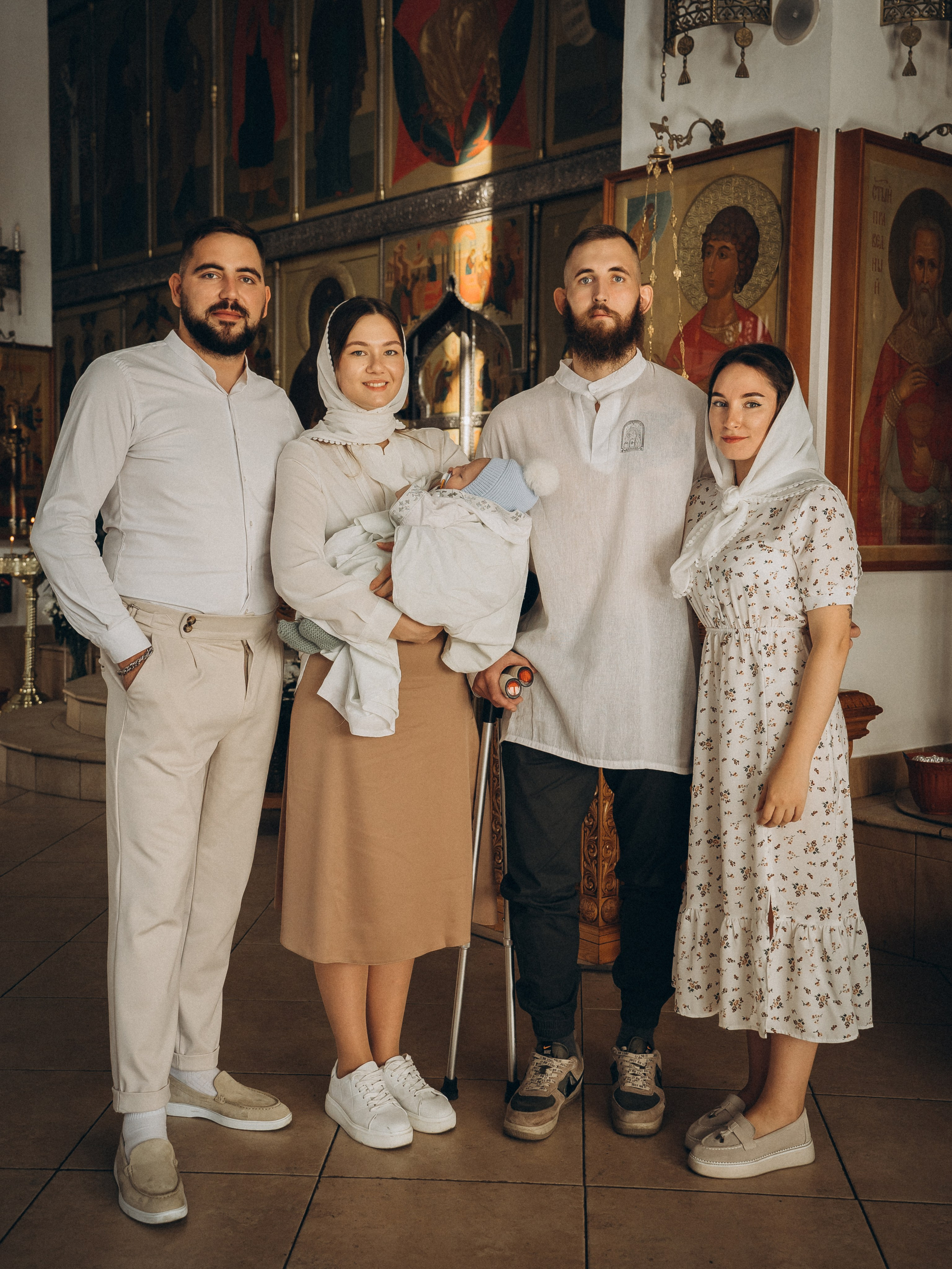 Фотосессия крещения, фотограф таинства крещения Москва, ребенок с мамо. Фотограф Ольга Рубцова в Москве и Московской области