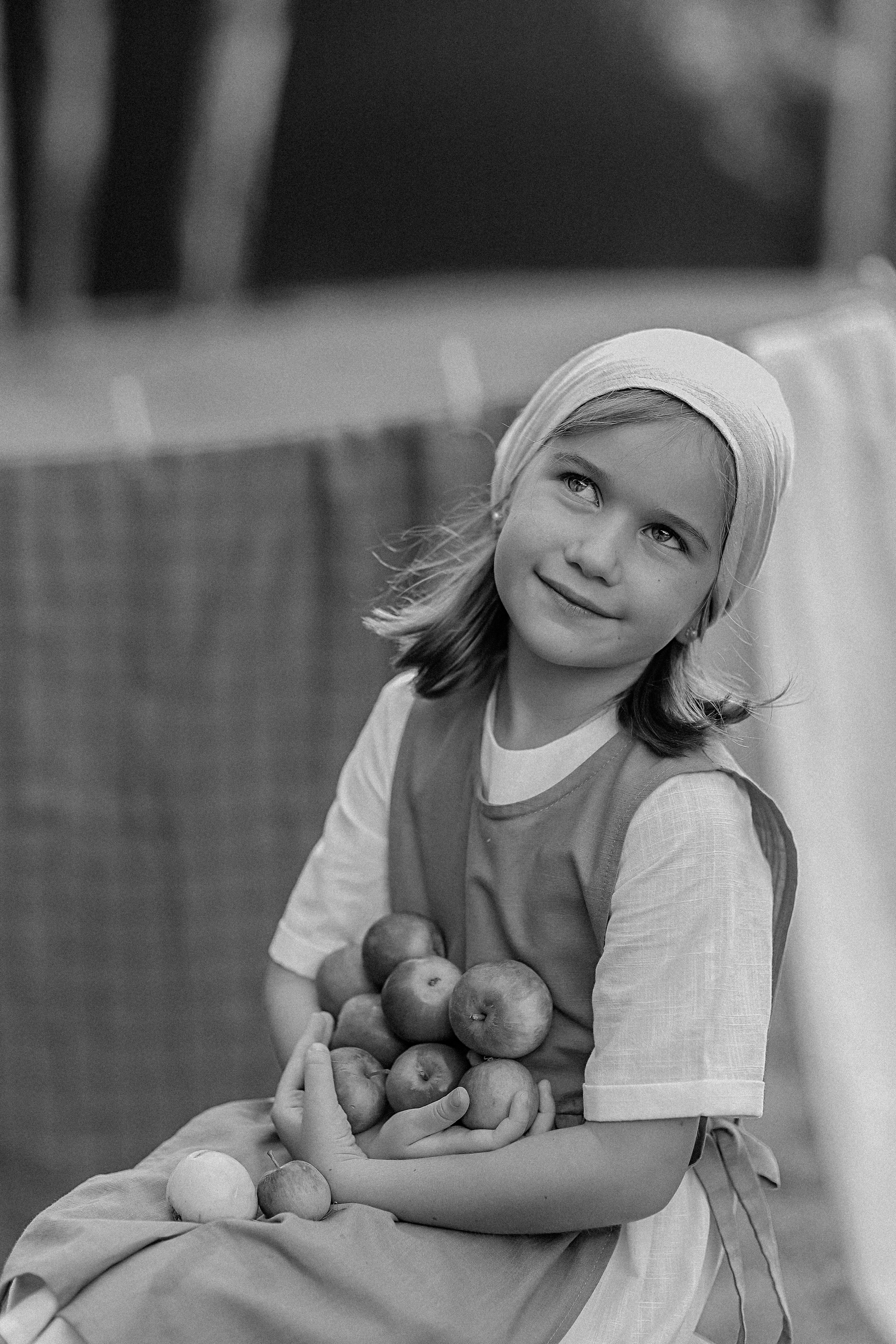 Стирка у дома. Семейный фотограф Тюмень, фотограф на роды Салмина Мария