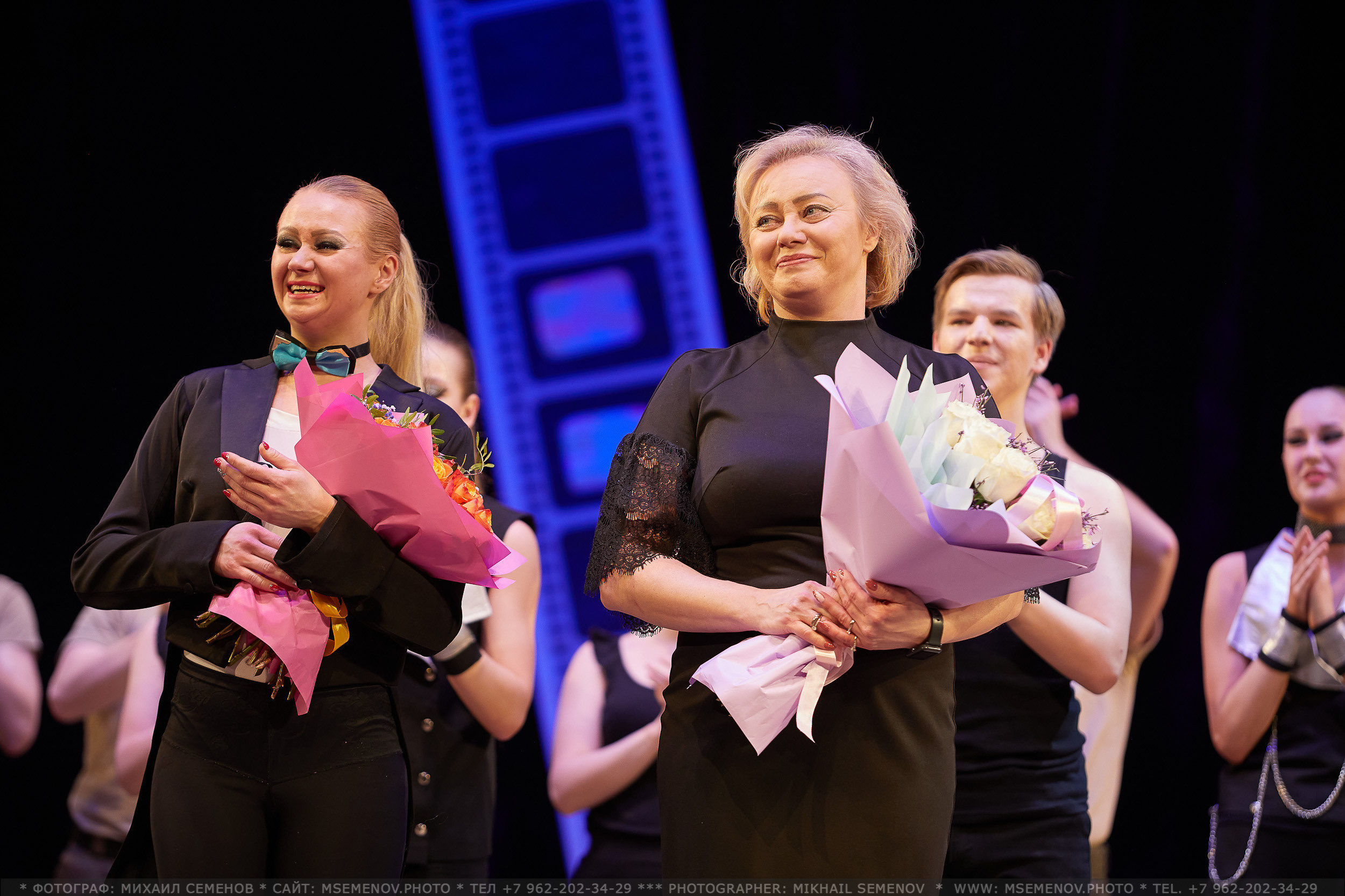 Анонс фоторепортаж с концерта Танцевальный Клуб «Apriori». Фотограф, фотопроекты Михаила Семенова в Ярославле. Фотошкола