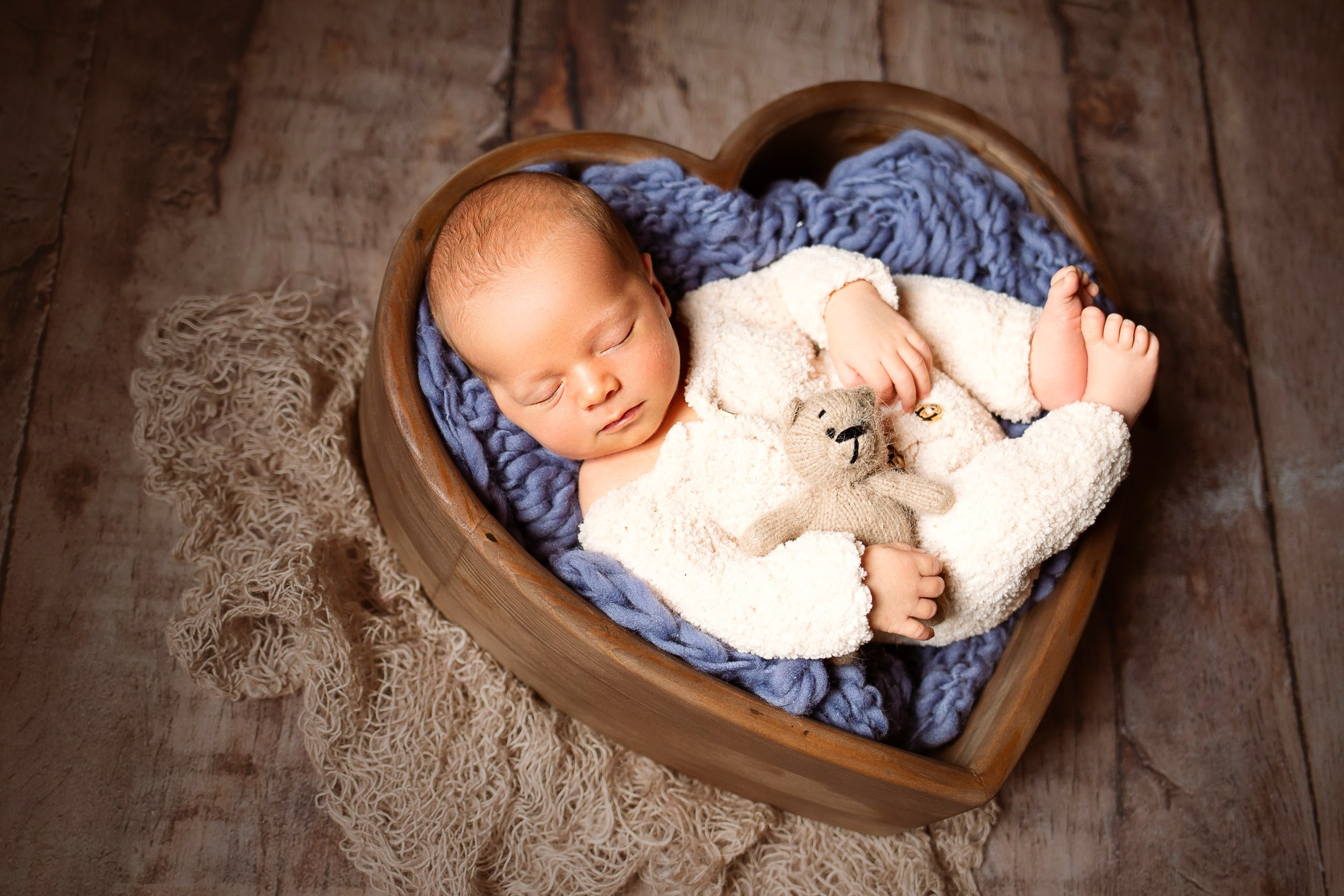 Фотосессия новорожденного. Фотограф новорожденных в Новосибирске