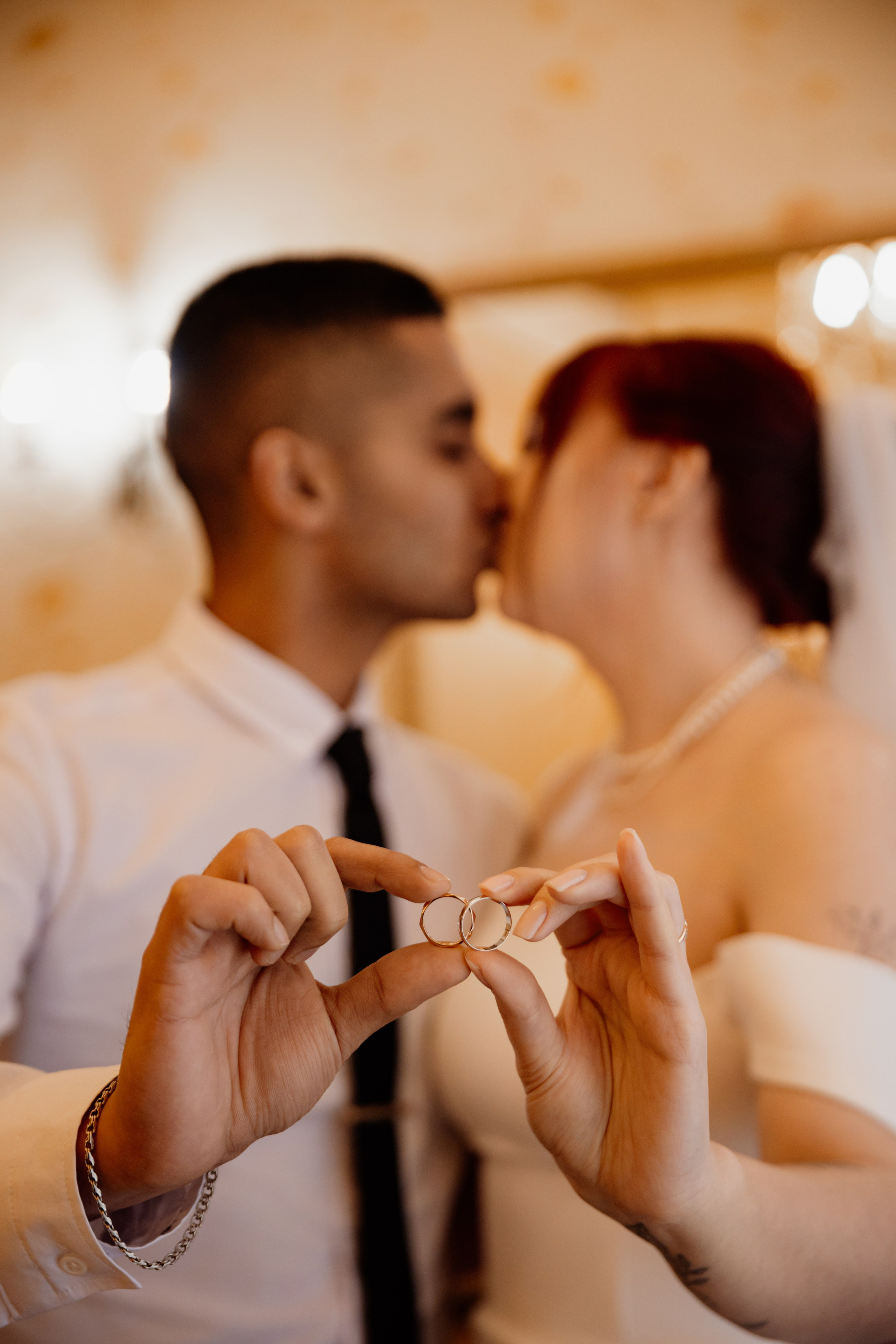 Свадебная фотосессия в пространстве SENO, регистрация в ЗАГСе Адмиралтейского района. Фотограф в Санкт-Петербурге Разиля Идиятуллина