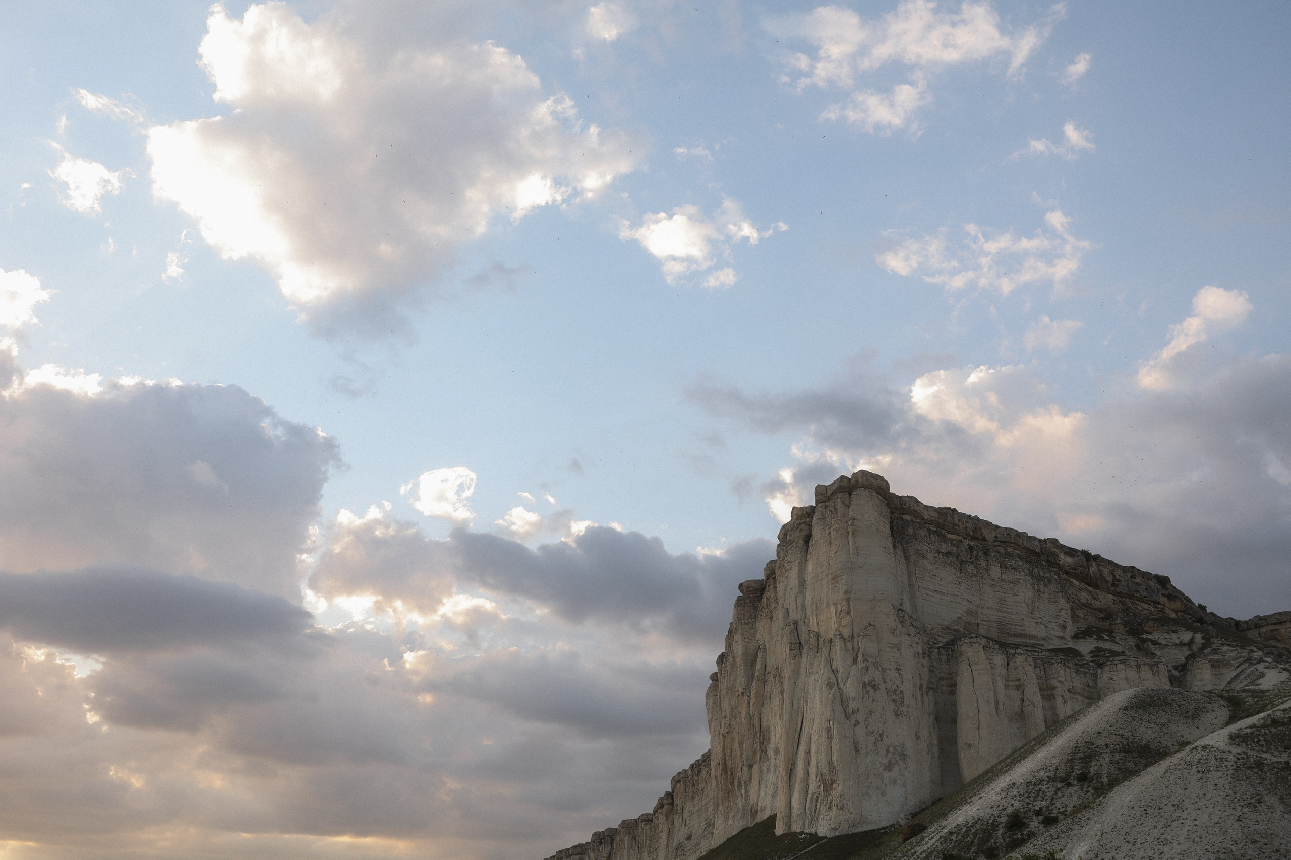 У Белой скалы. Фотограф в Севастополе и Крыму Артем Волобуев
