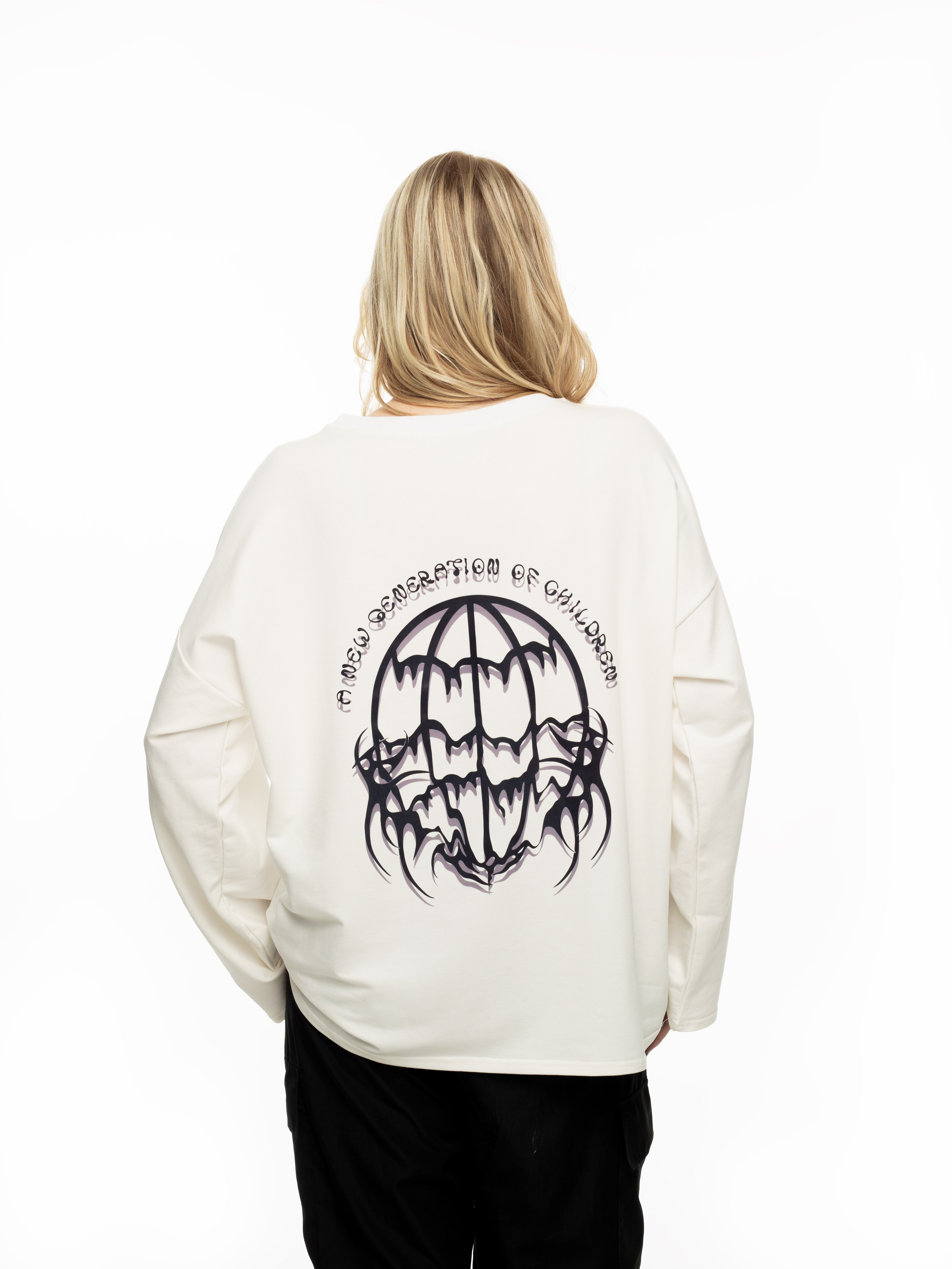 КАТАЛОГ | белый фон. RUNA production — стильные съемки для брендов