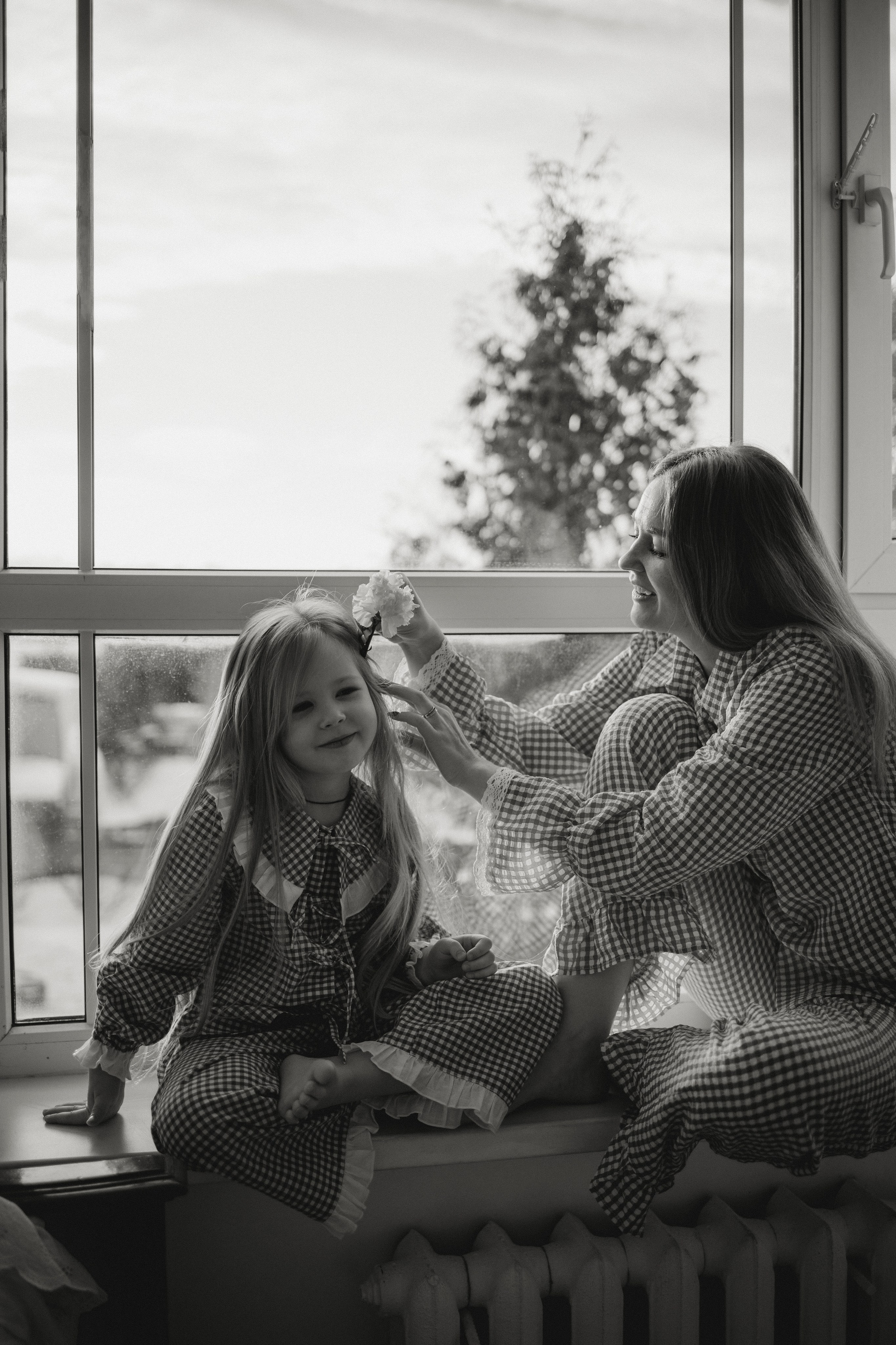 Та самая милая фотосессия мамы и доченьки в студии (февраль, 2026г), г. Обнинск (Калужская обл.). Надежда Стар семейный и церковный фотограф в Жукове и Калужской области