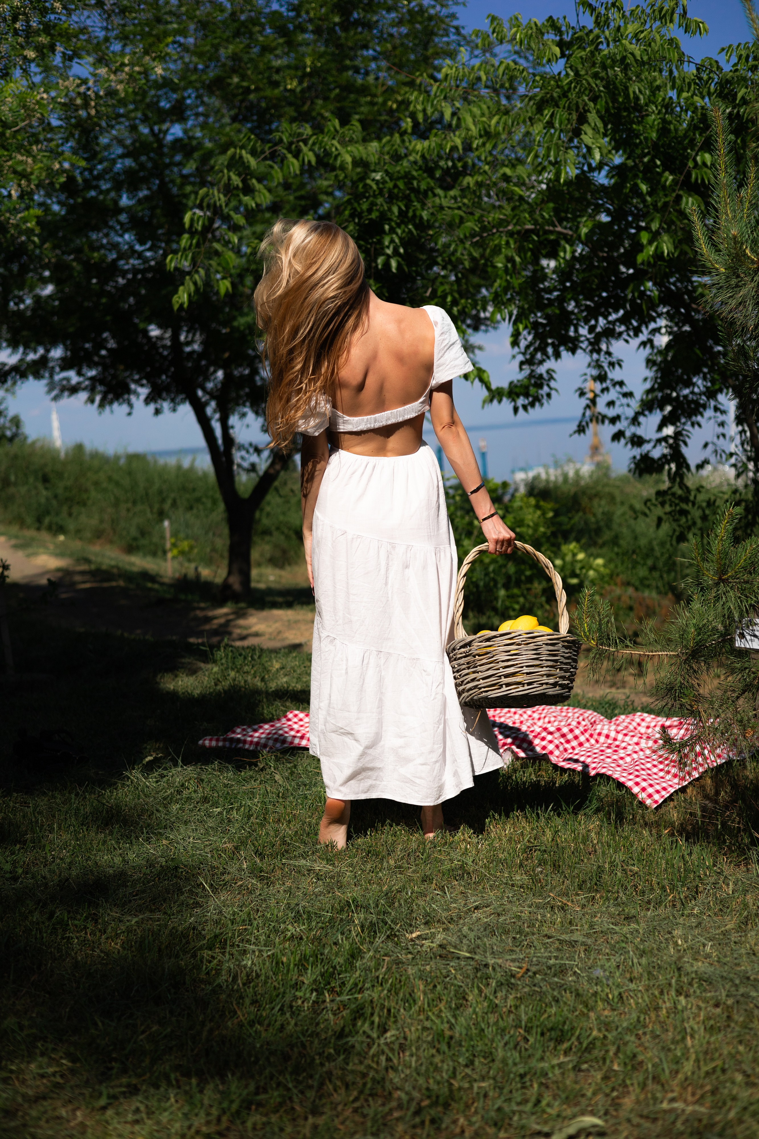 Съемки на улице. Анна Злищева