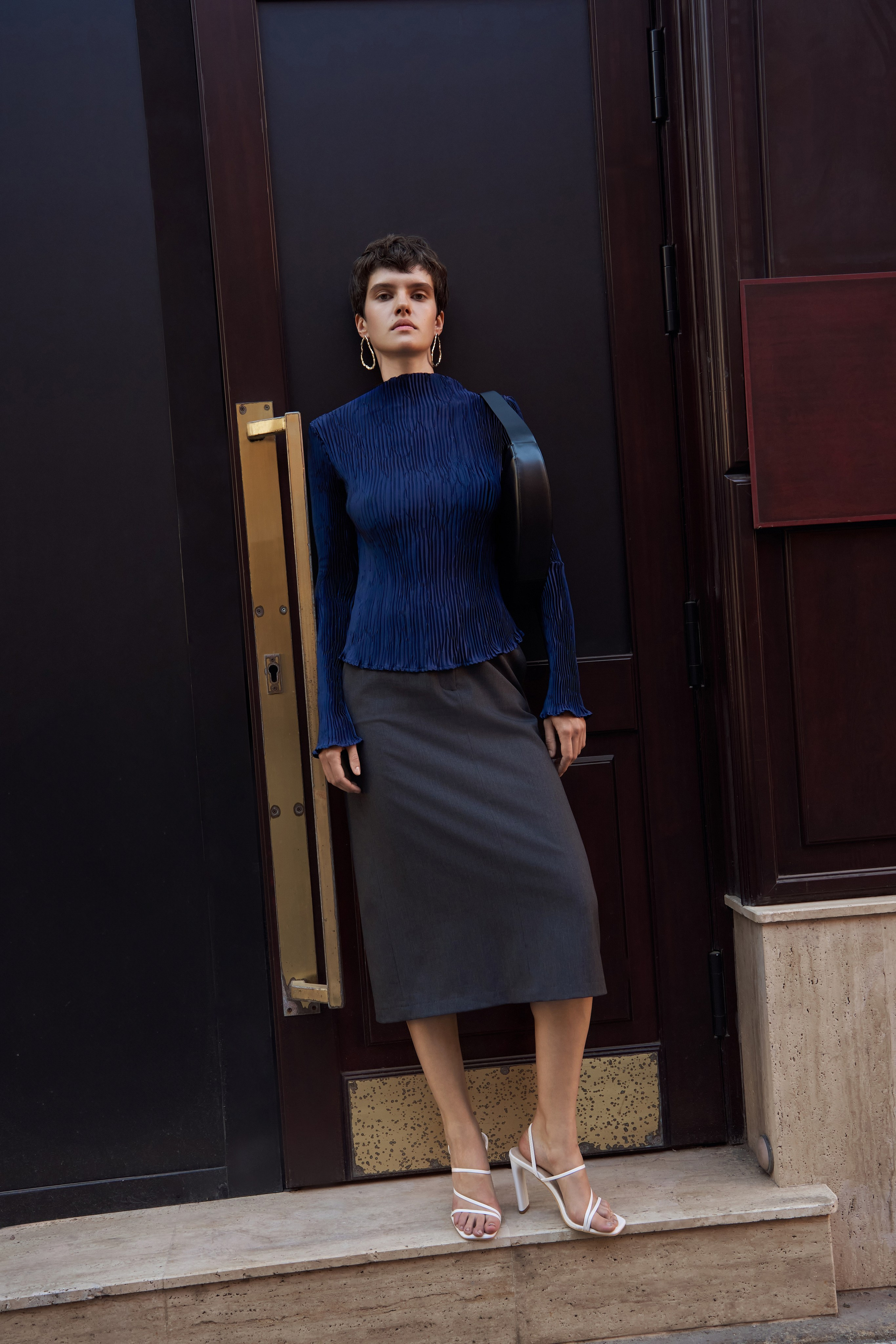 VOVSUDA. Фотограф для брендов одежды и маркетплейсов в Москве Рита Винтер