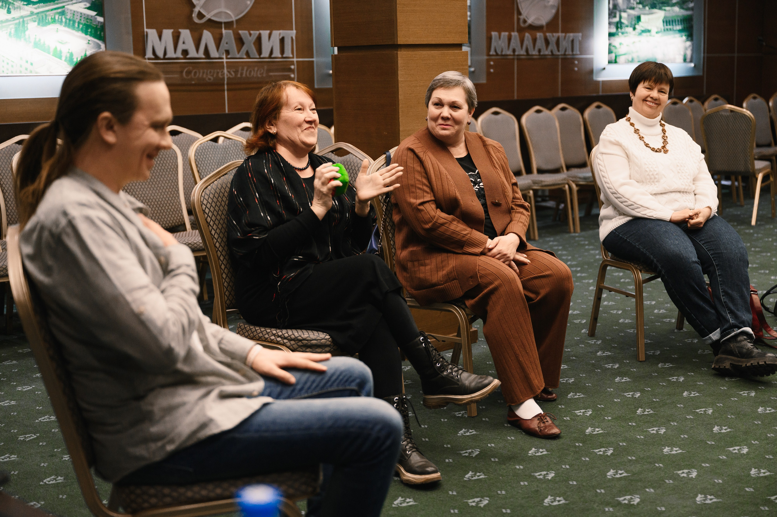 «Театр в квадрате». Клуб Читалка. Wedding and family photographer USA