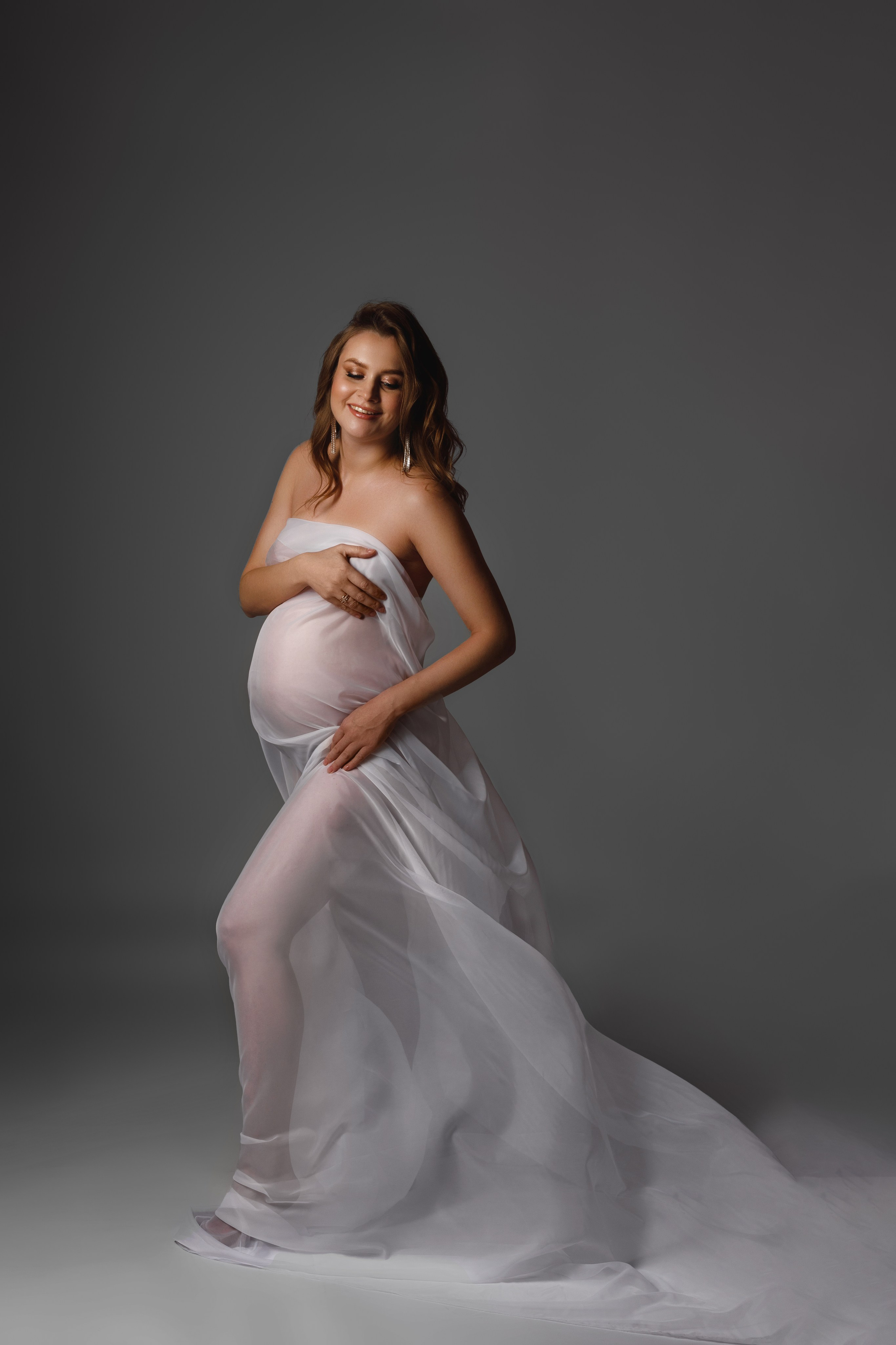 Полупрозрачный белый шифон