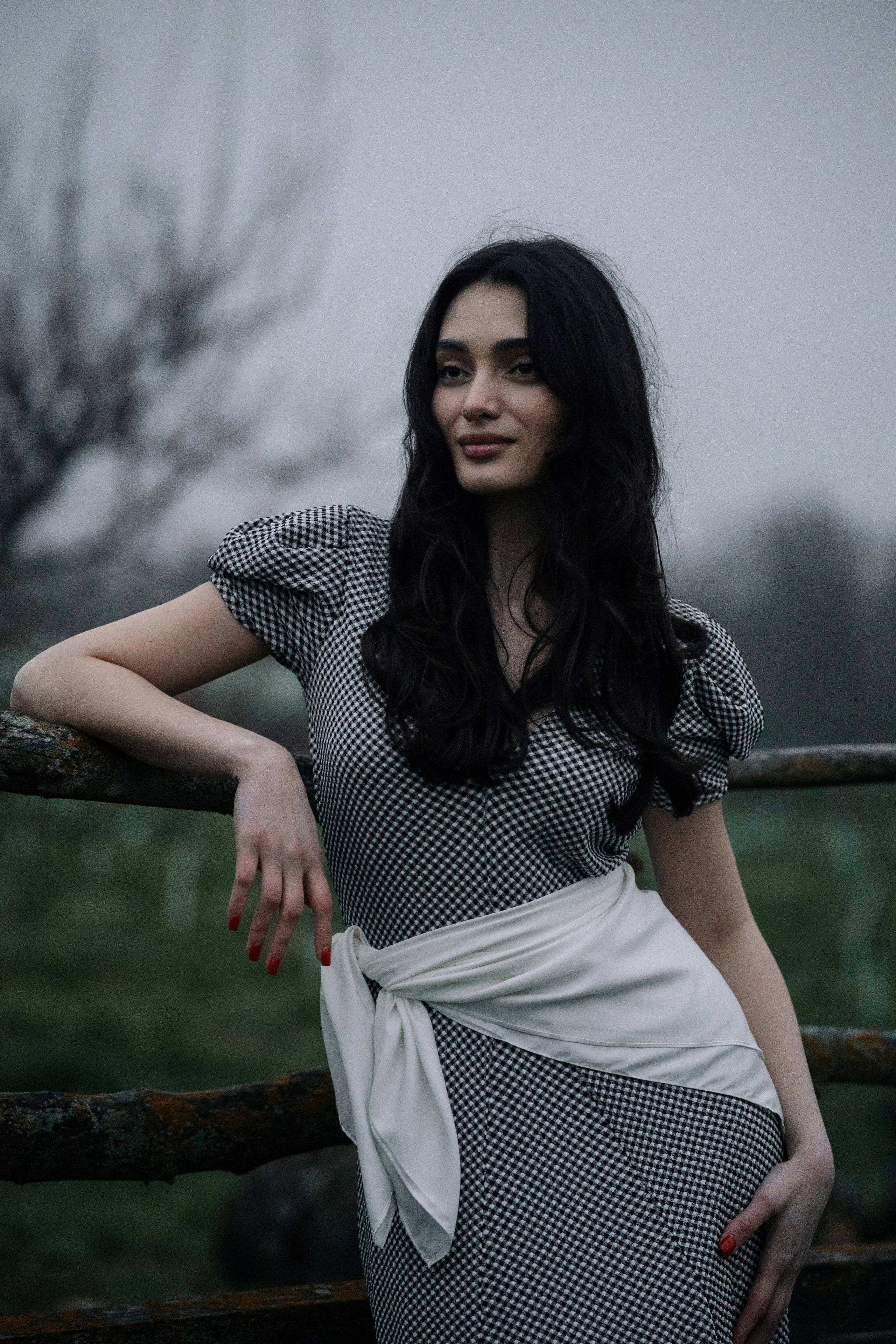 Ферма как арт-пространство: модные девушки и бараны в одном кадре  