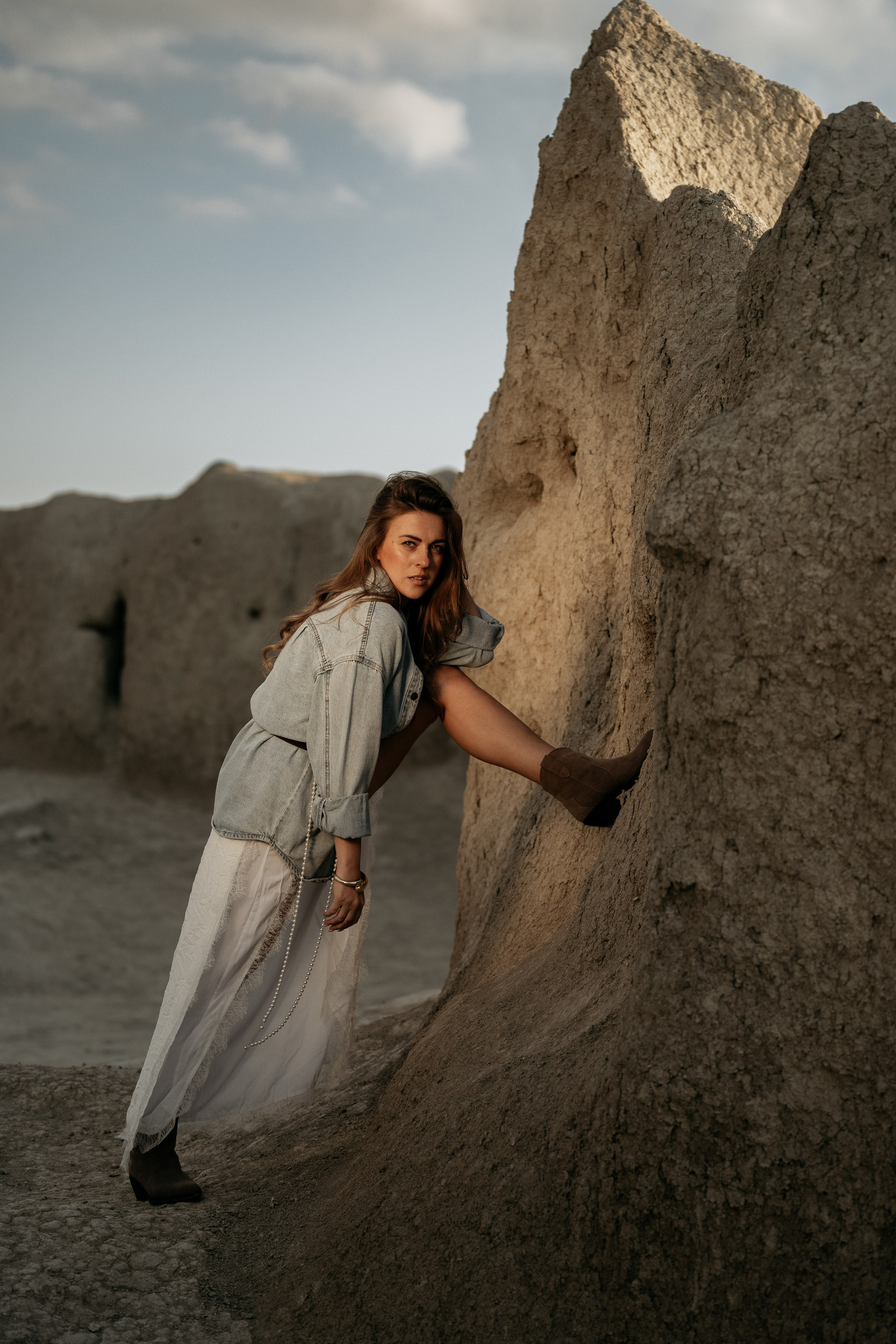 Красота природы и женственности: фото у скал Анапы