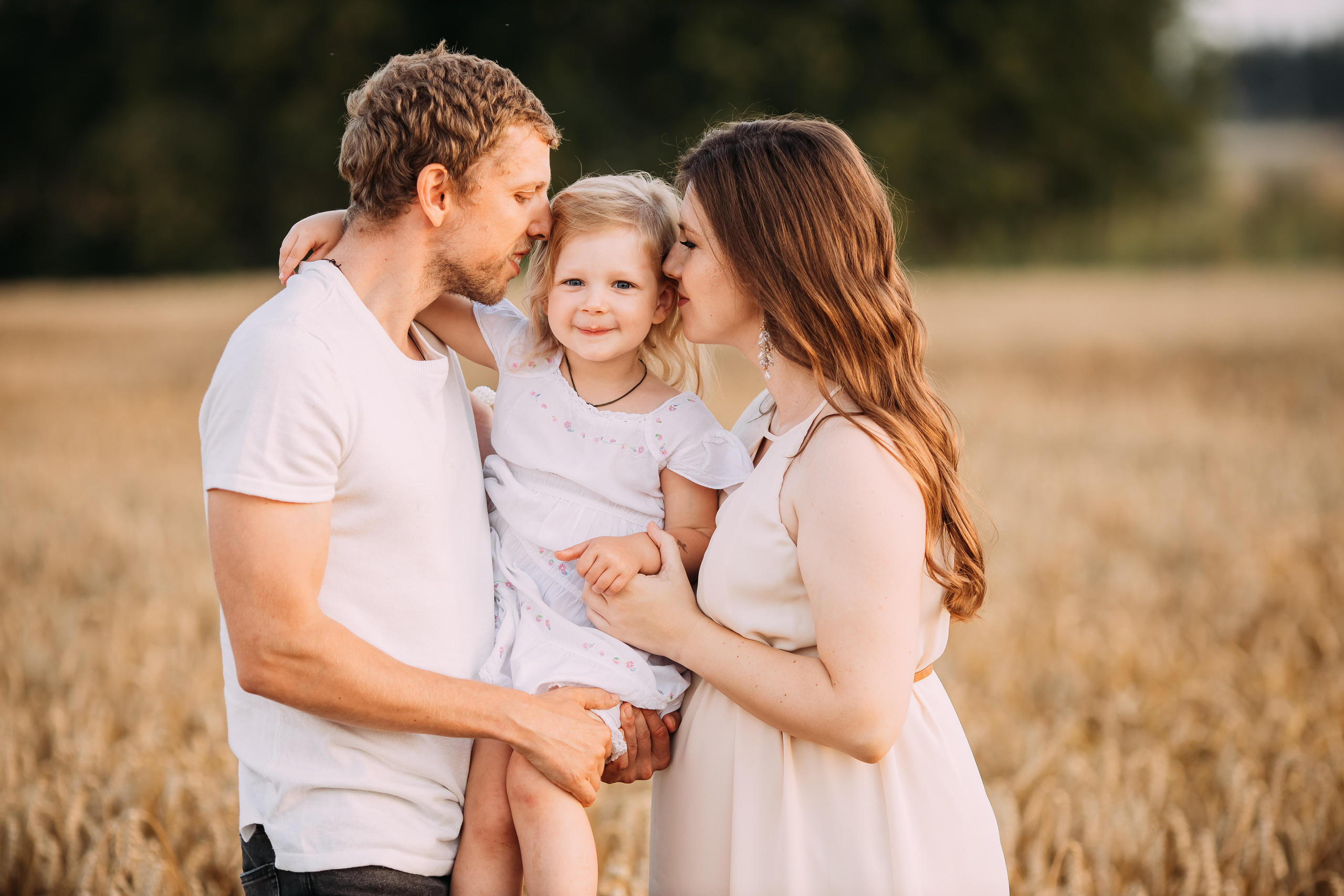 Самая тёплая фотосессия этого лета 2022. Семейный и детский фотограф в Пскове и Санкт-Петербурге Яна Калинина