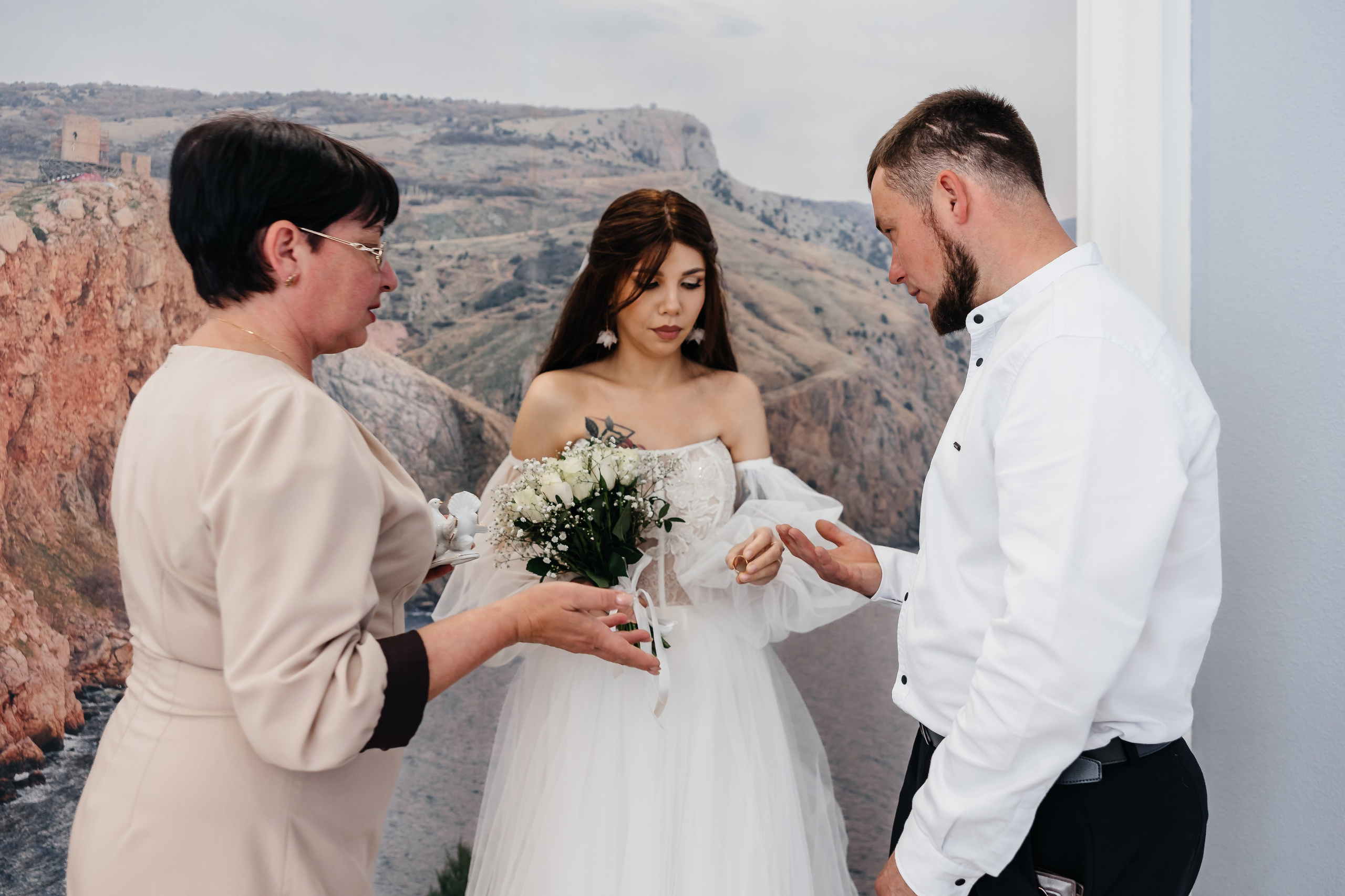 Анонс свадьбы Маргариты и Андрея. Туман на холмах Балаклавы. Свадебный фотограф в Крыму и Севастополе Ольга Баскакова