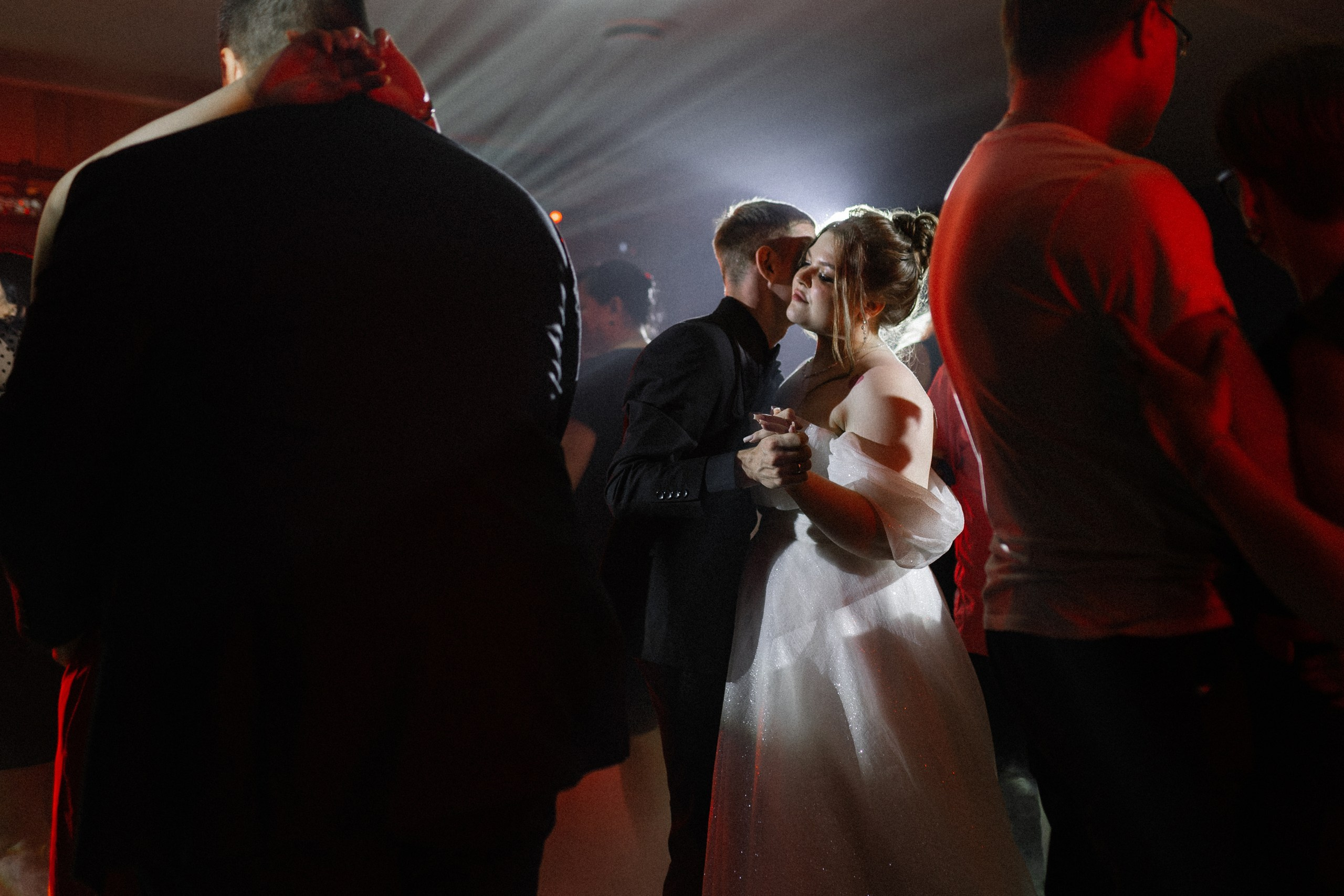 RED LOVE. Свадебный фотограф в Самаре Олеся Масливец