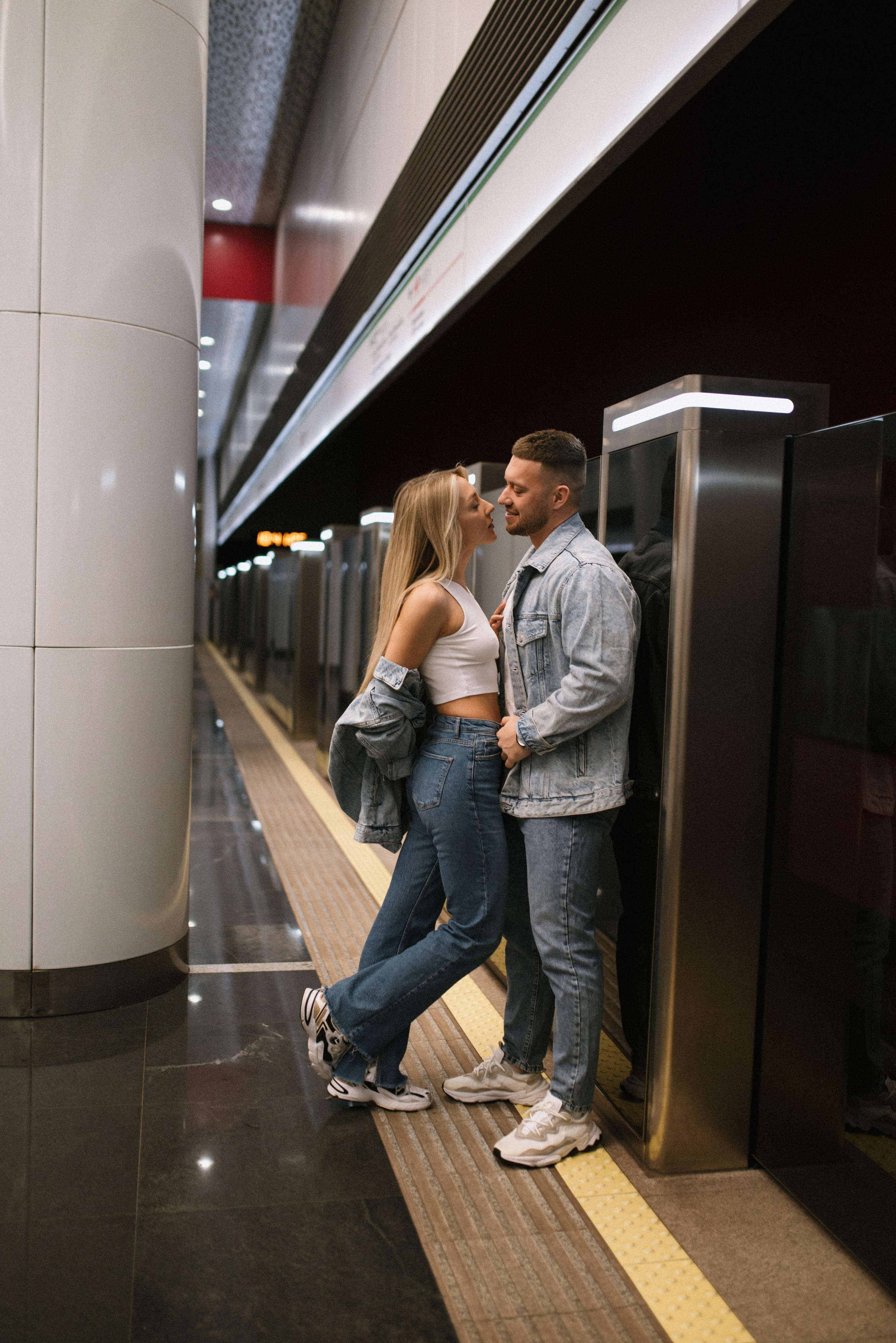 Пройдусь мурашками прямо по нам…. Свадебный фотограф в Минске и Санкт-Петербурге Вероника Аксенова