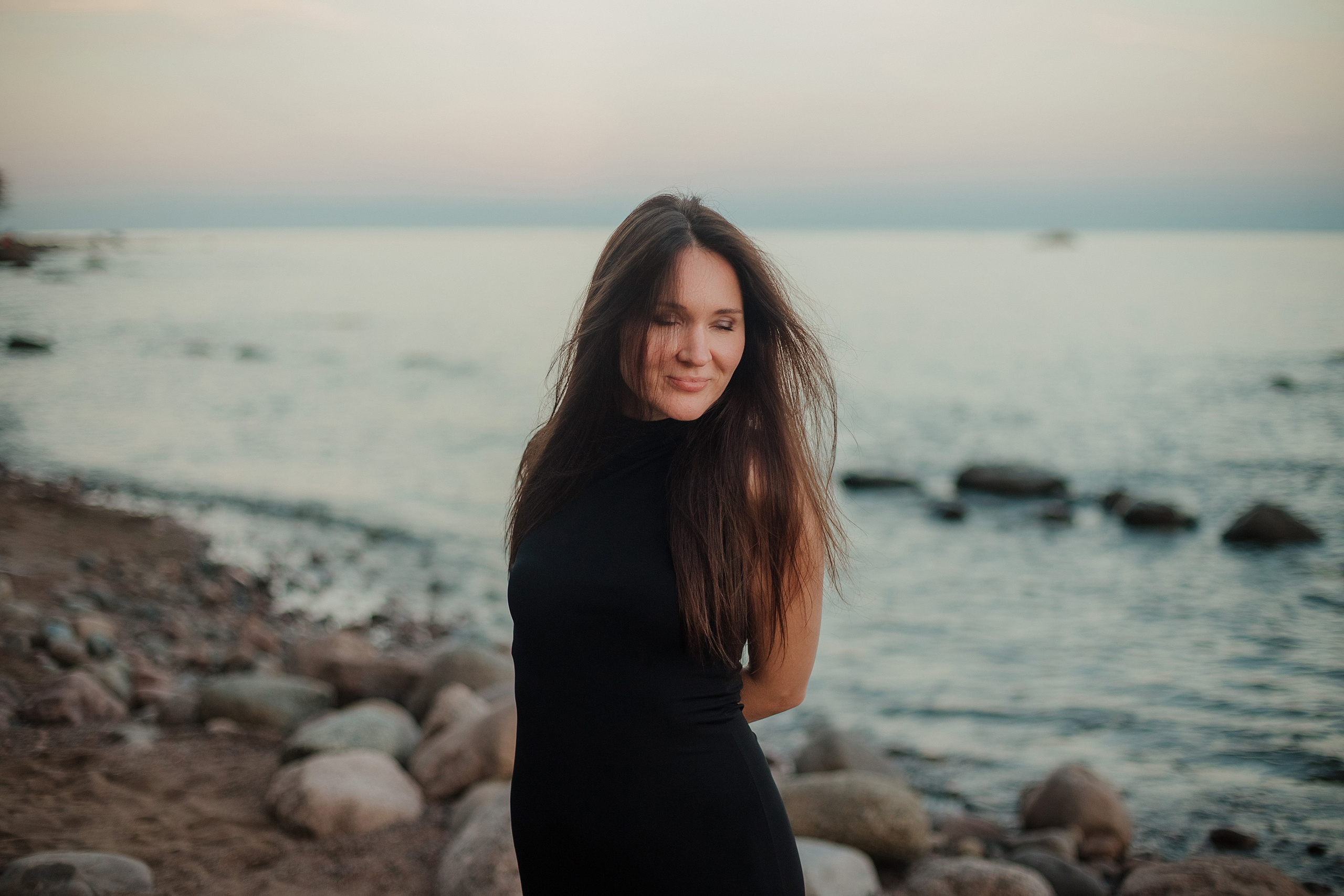 Атмосферная съёмка на Финском заливе. Семейный фотограф Любовь Саркеева