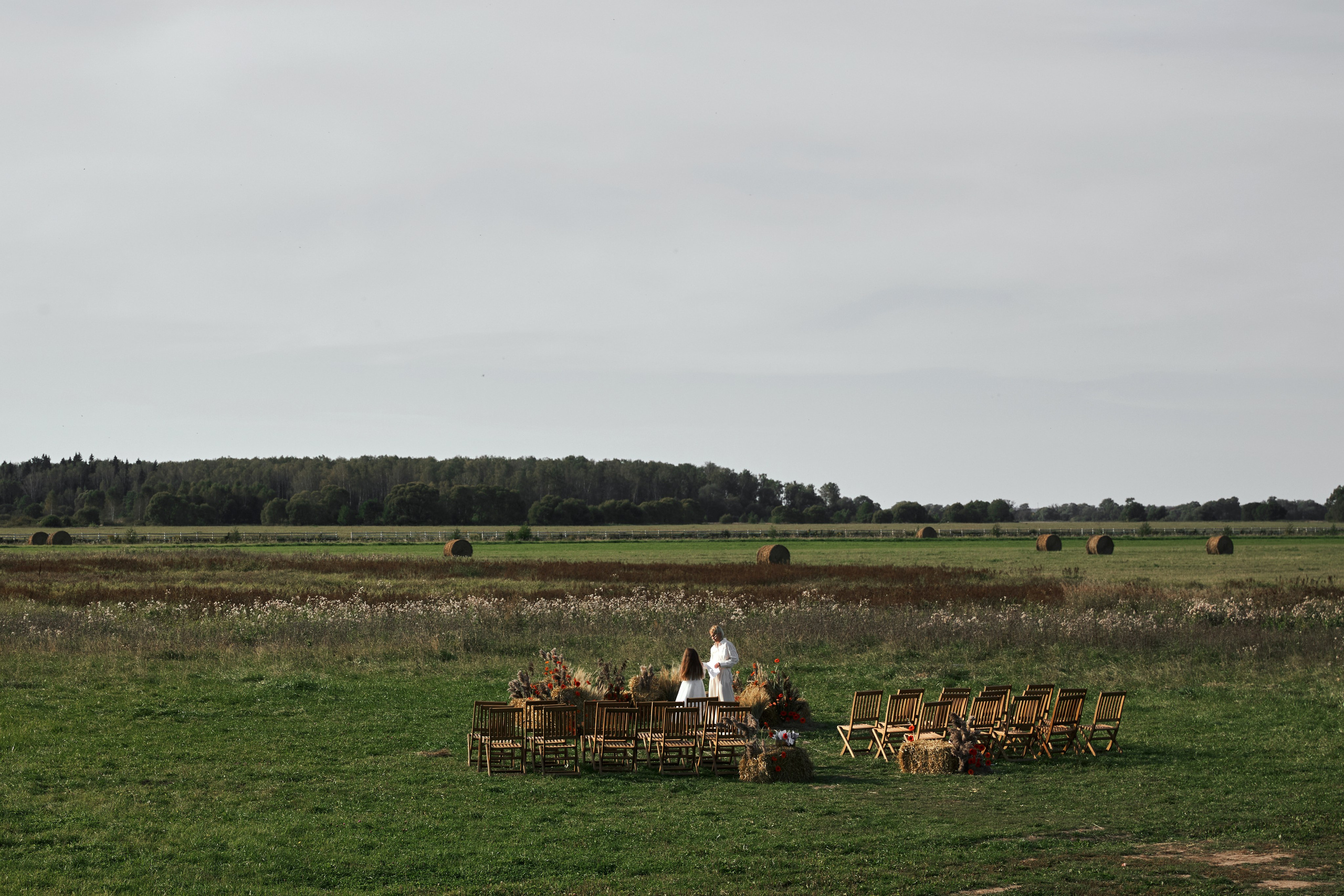 I & E. Anastasia Jes