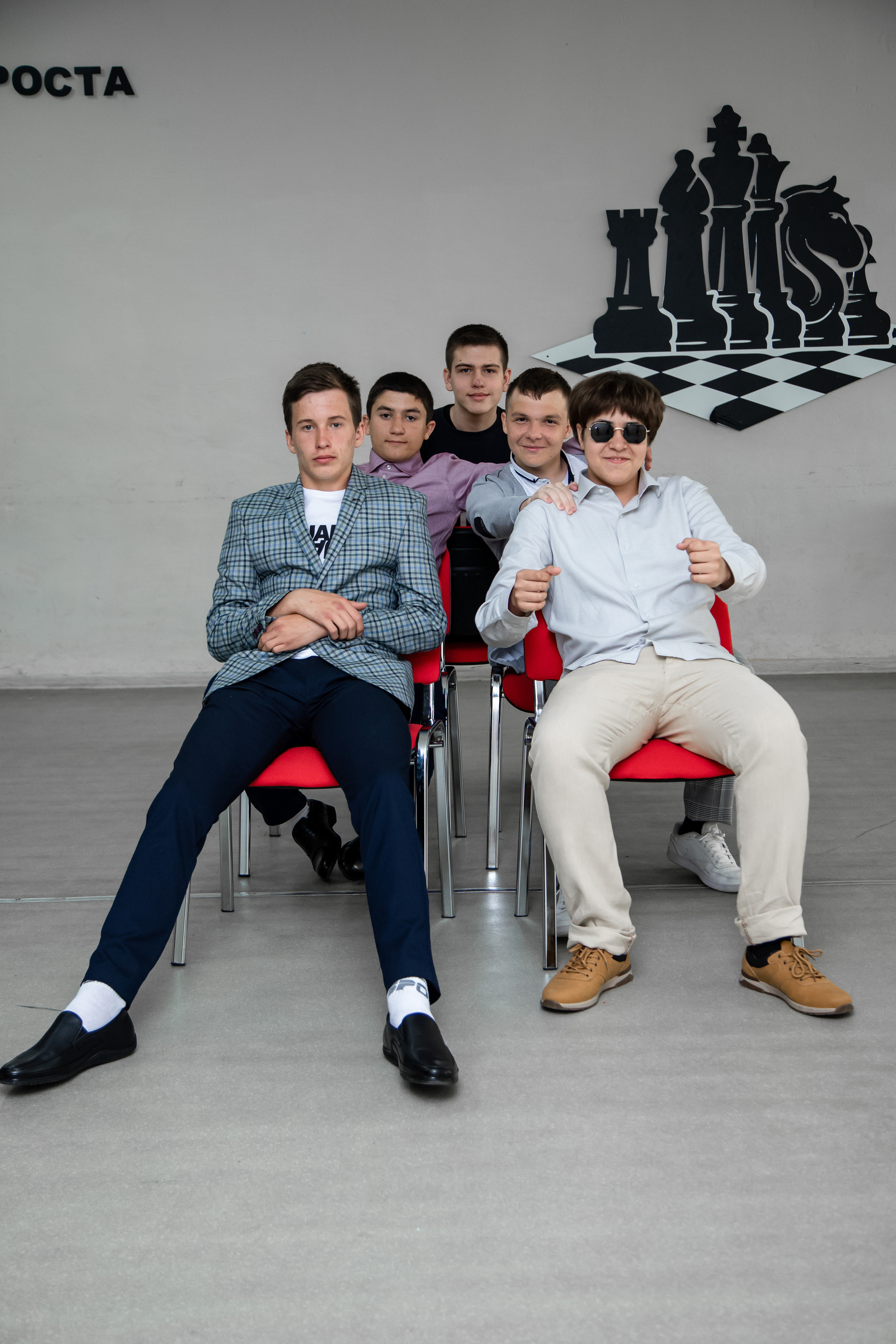 9-11 классы в школе. Выпускной альбом Шахты Ростов