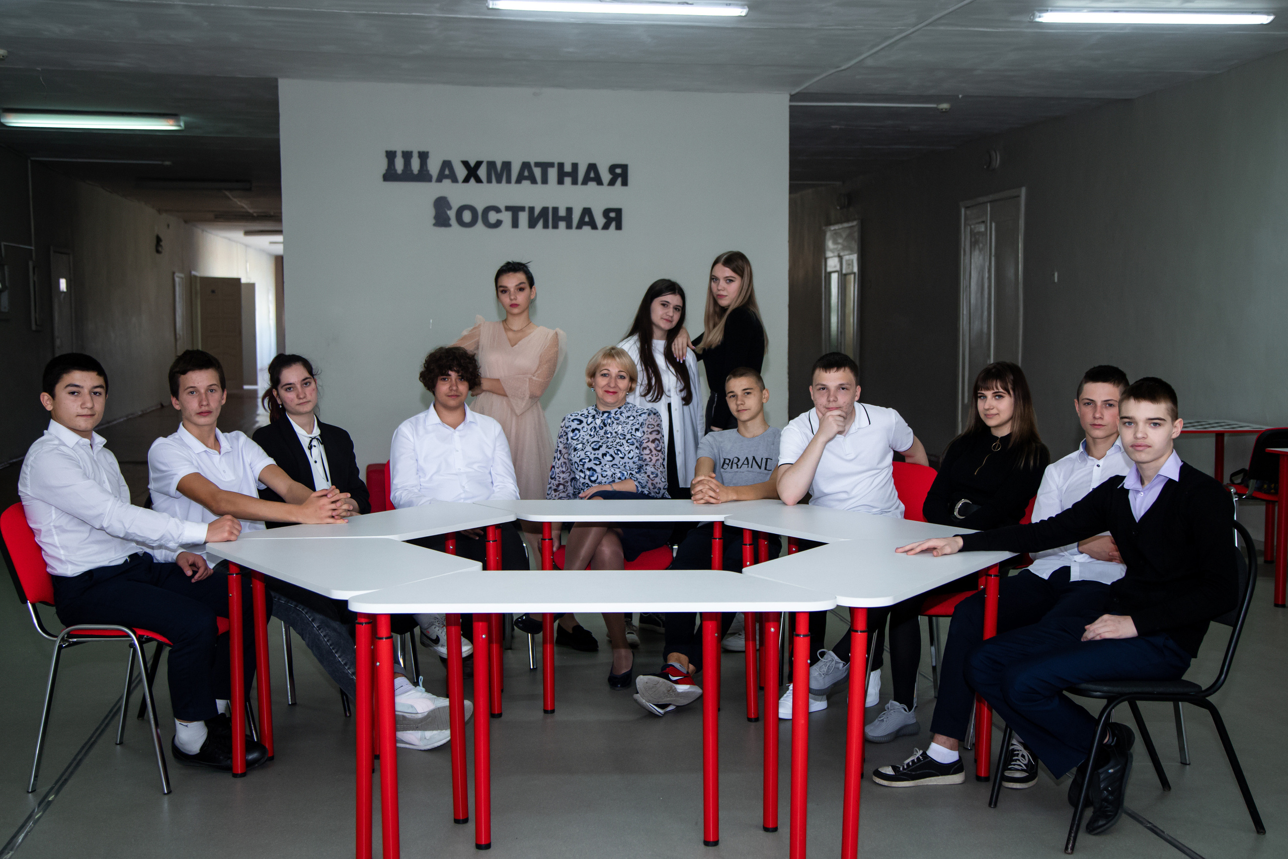 9-11 классы в школе. Выпускной альбом Шахты Ростов