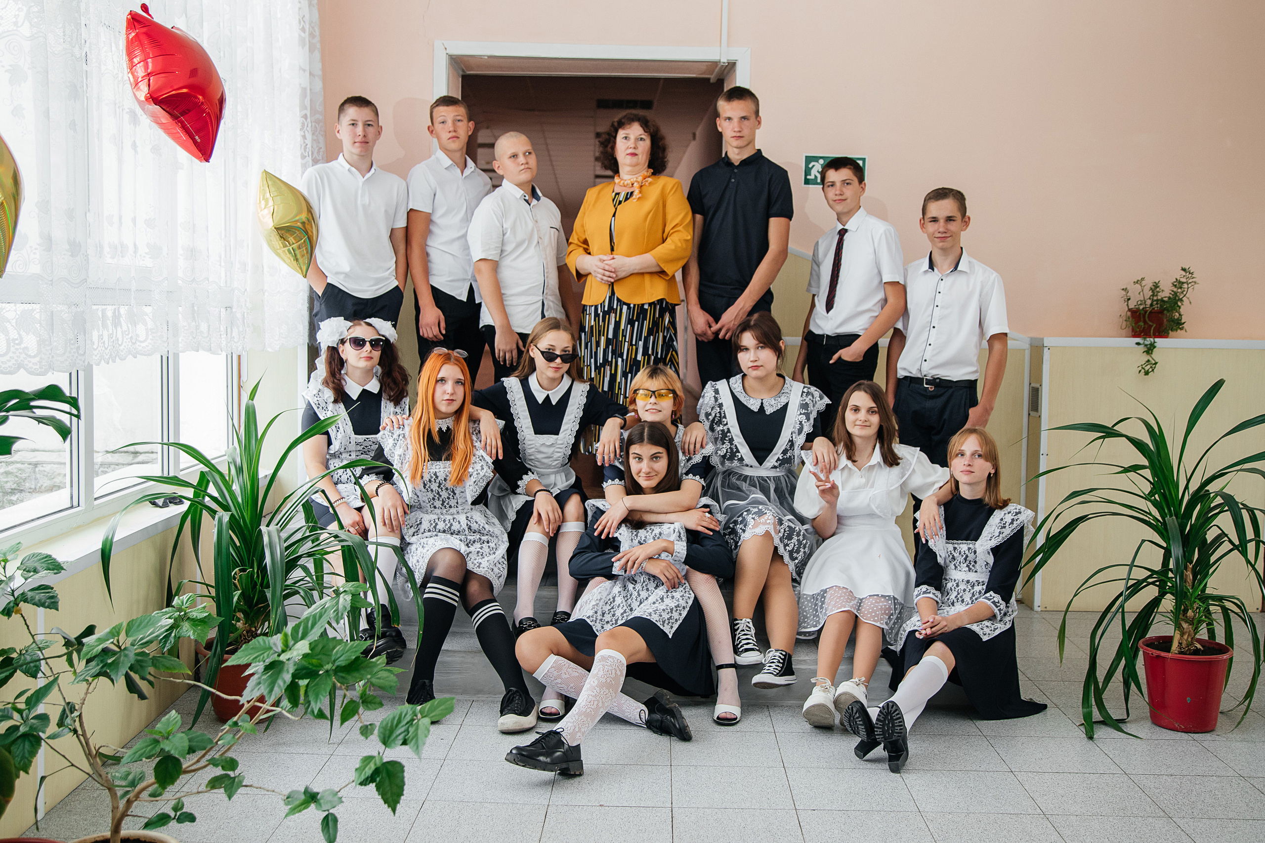 9-11 классы в школе. Выпускной альбом Шахты Ростов