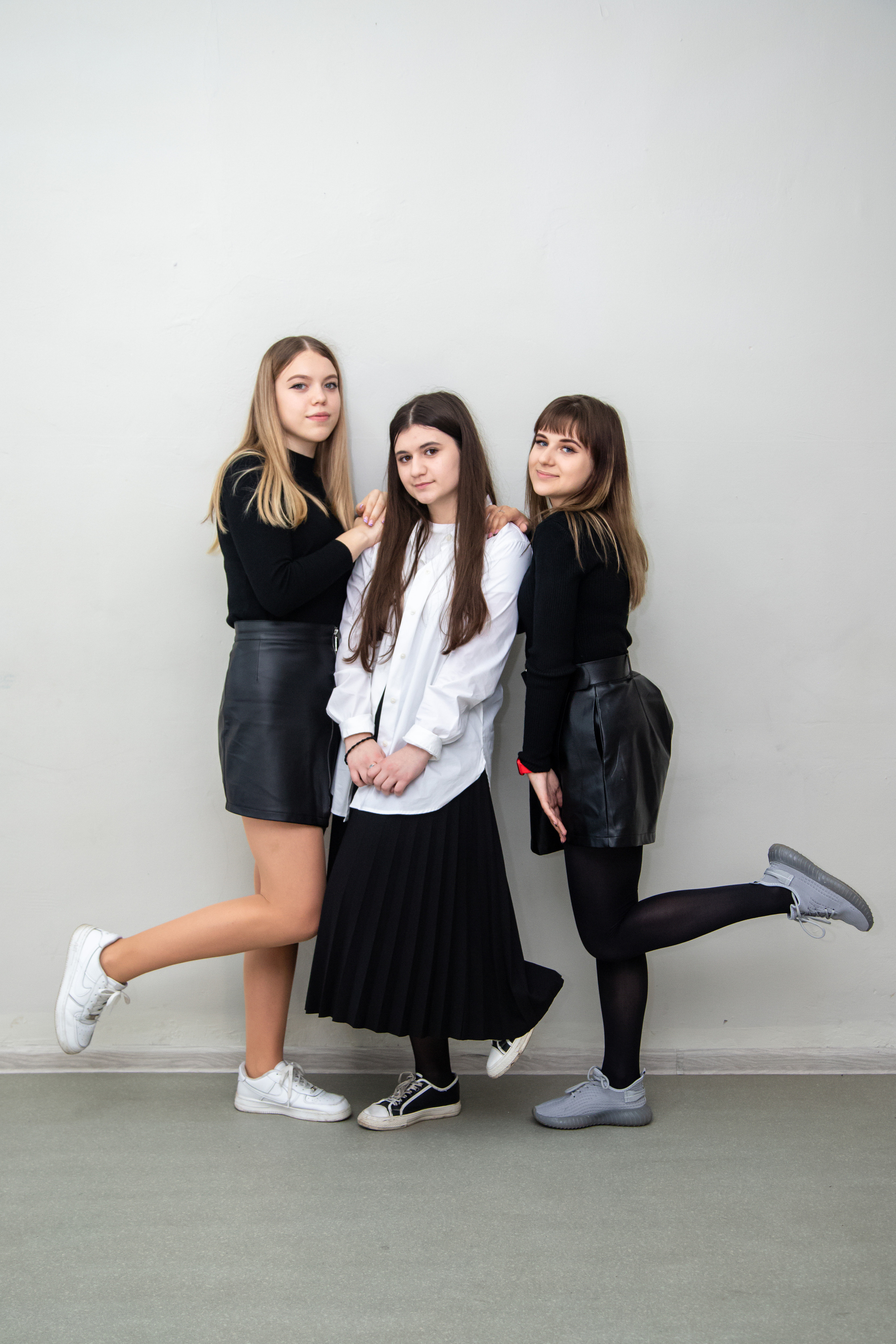 9-11 классы в школе. Выпускной альбом Шахты Ростов