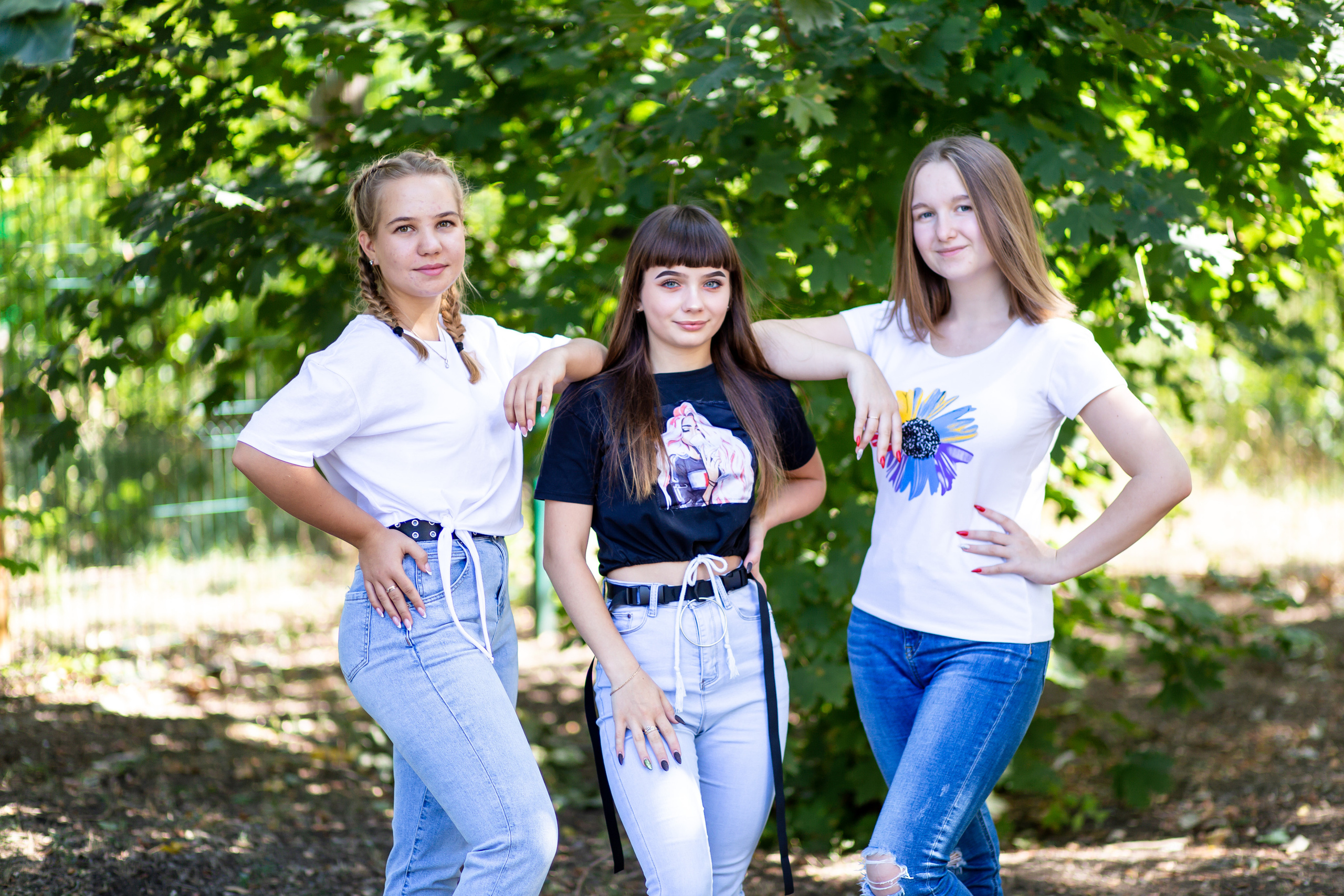 9-11 классы на улице. Выпускной альбом Шахты Ростов