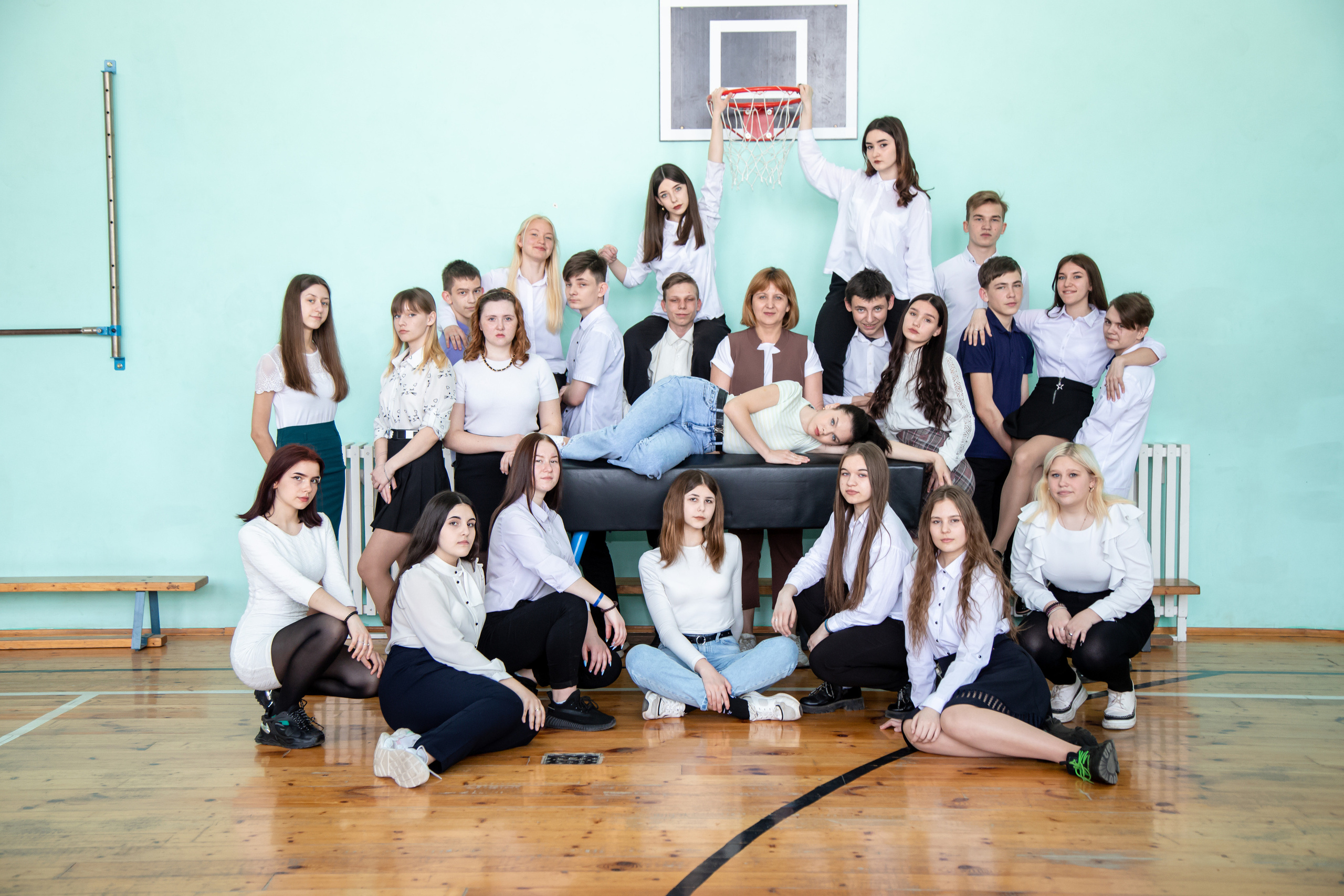 9-11 классы в школе. Выпускной альбом Шахты Ростов