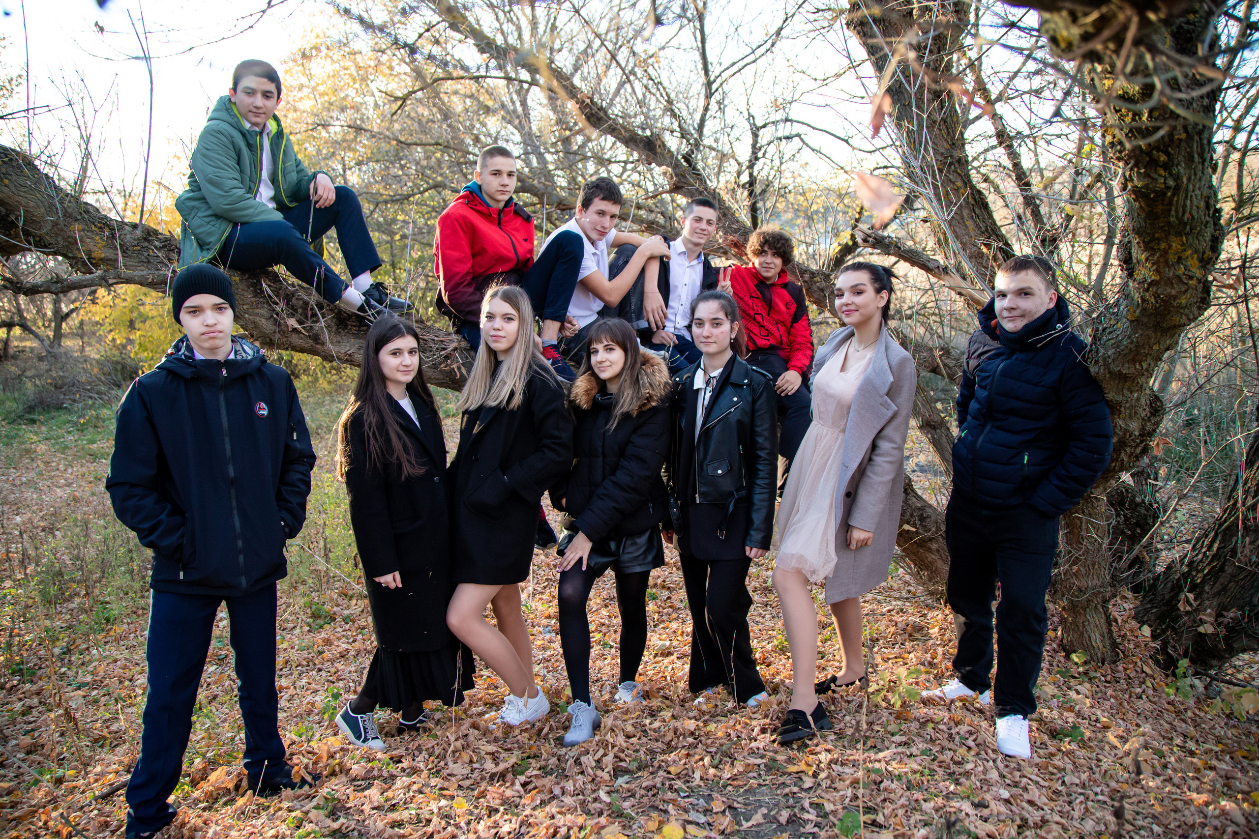 9-11 классы на улице. Выпускной альбом Шахты Ростов