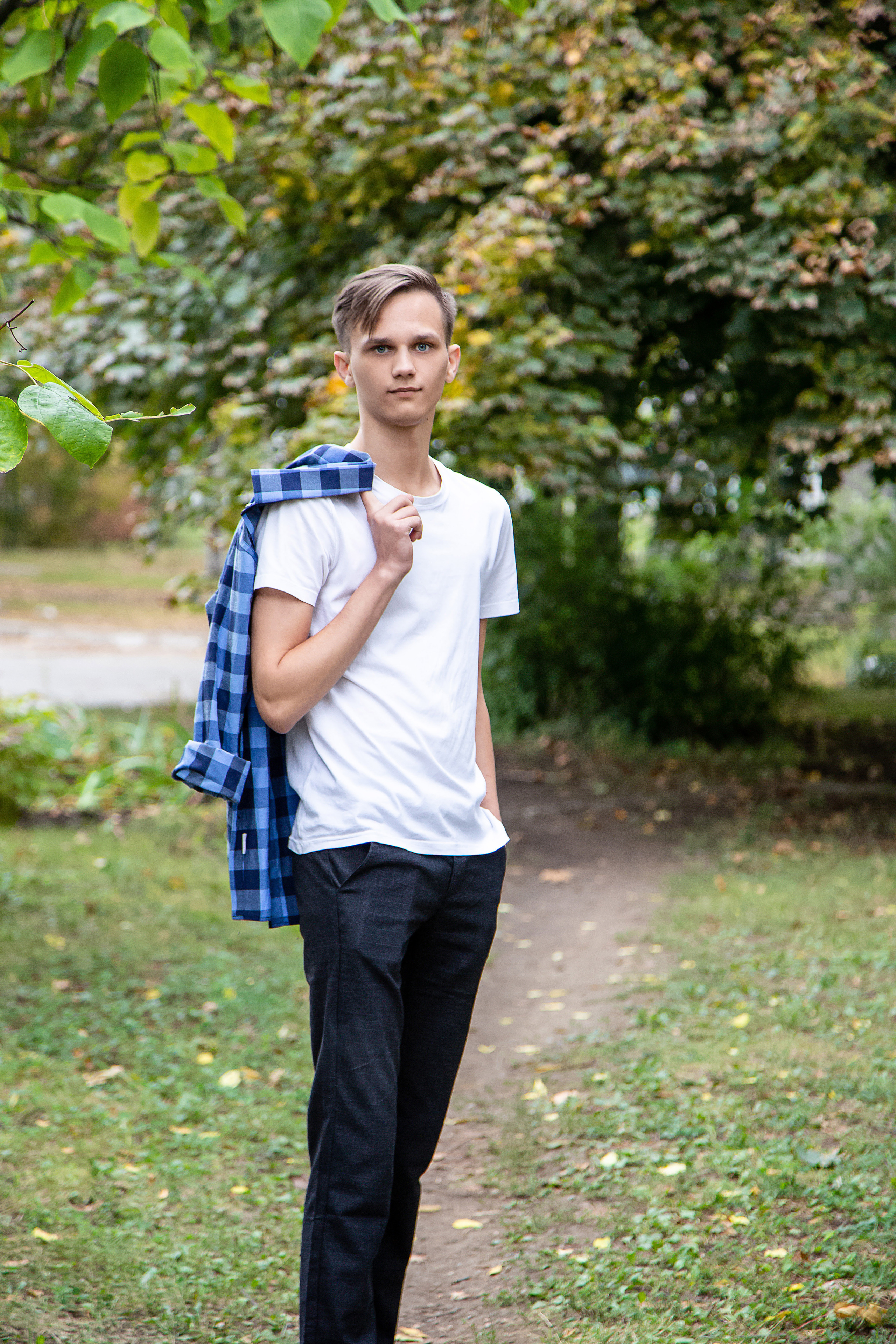 9-11 классы на улице. Выпускной альбом Шахты Ростов