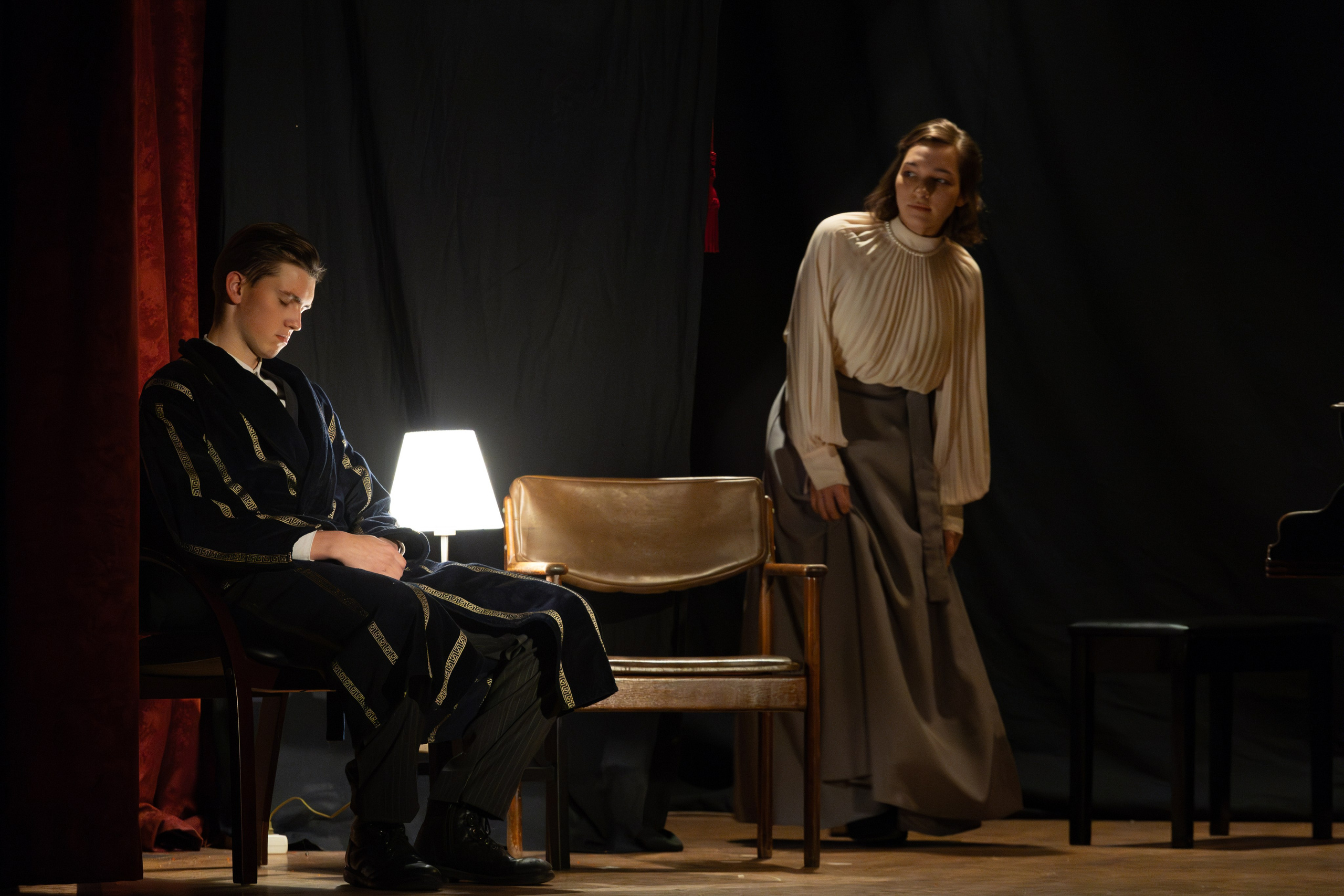 Театр. Photomantis