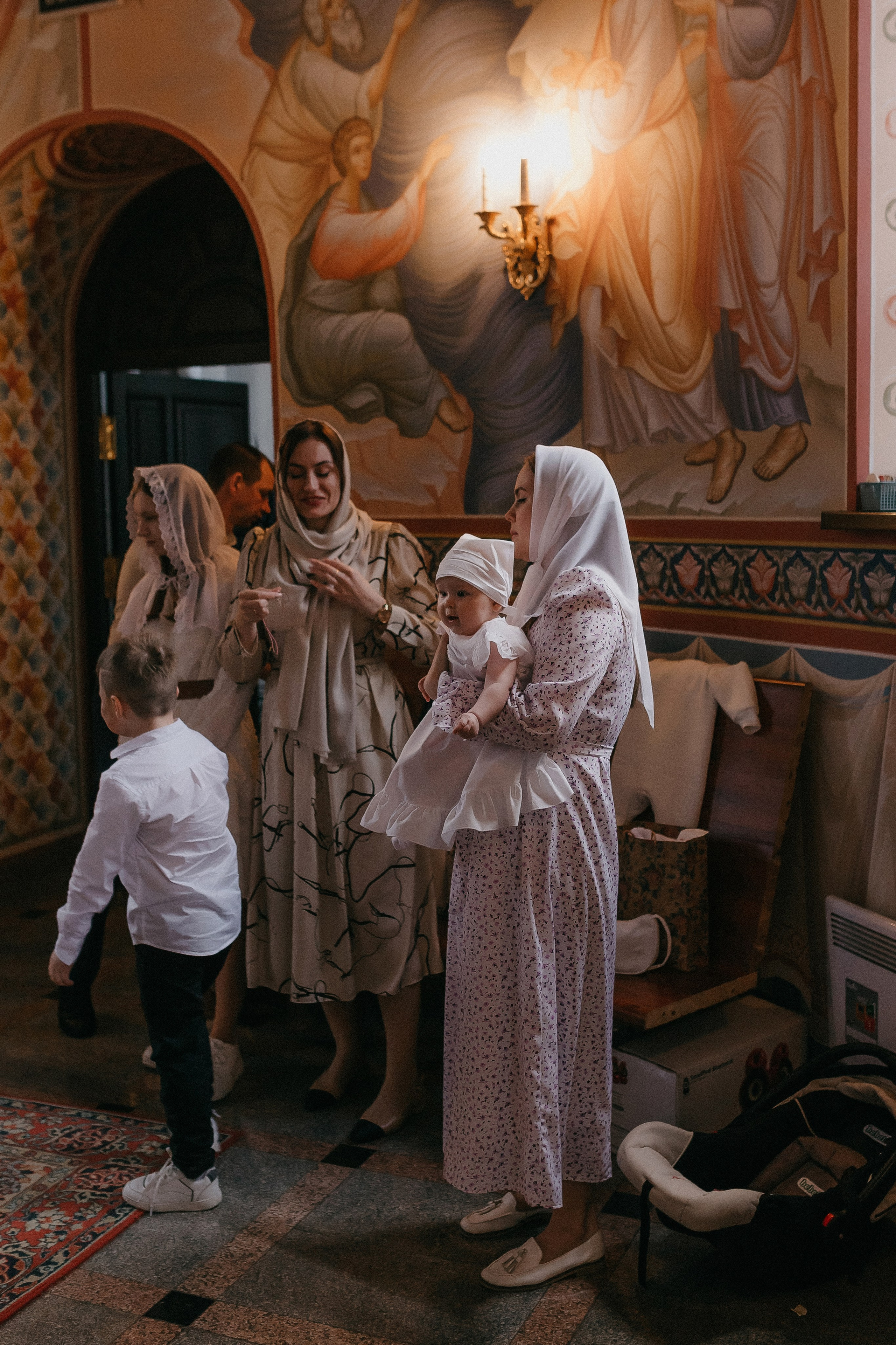 Крещение Артёма и Валерии. Храм Георгия Победоносца. Семейный фотограф в Сургуте