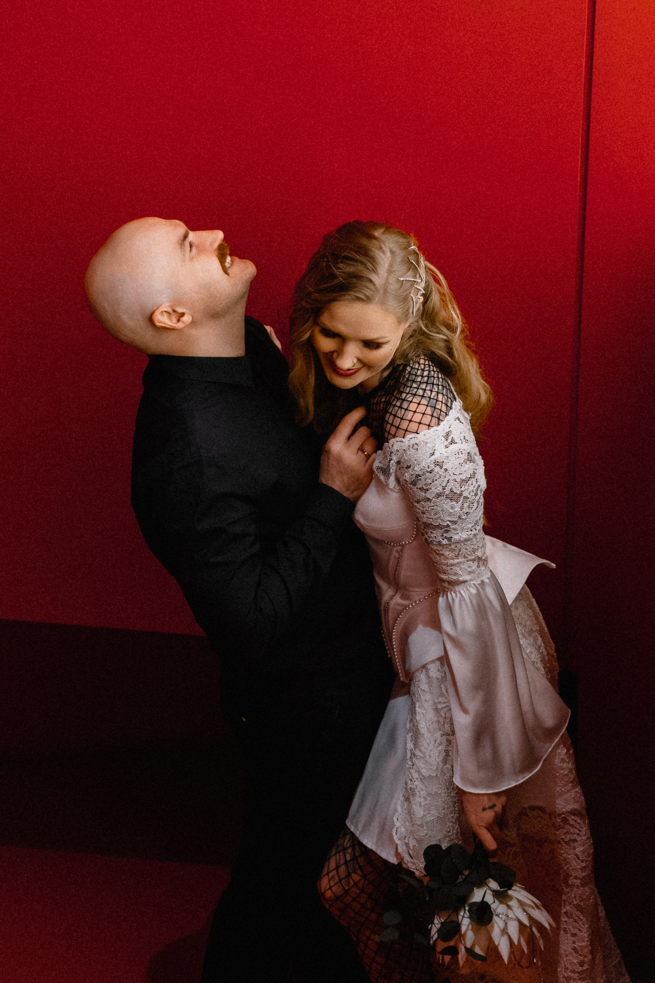 Алая готика. Николь — ваш любимый фотограф в Санкт-Петербурге