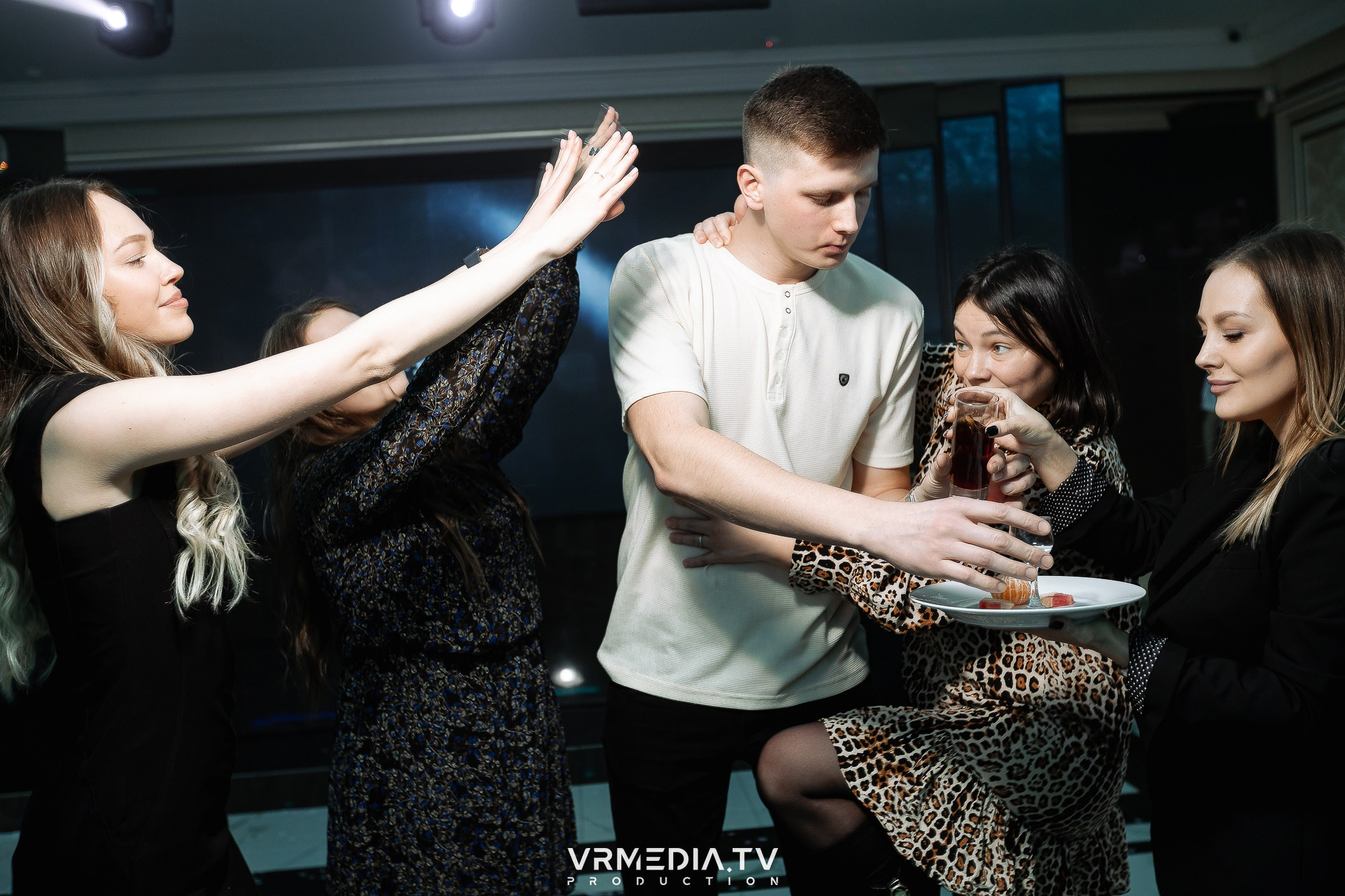 Новогодний вечер в ресторане «Лазурный Берег»