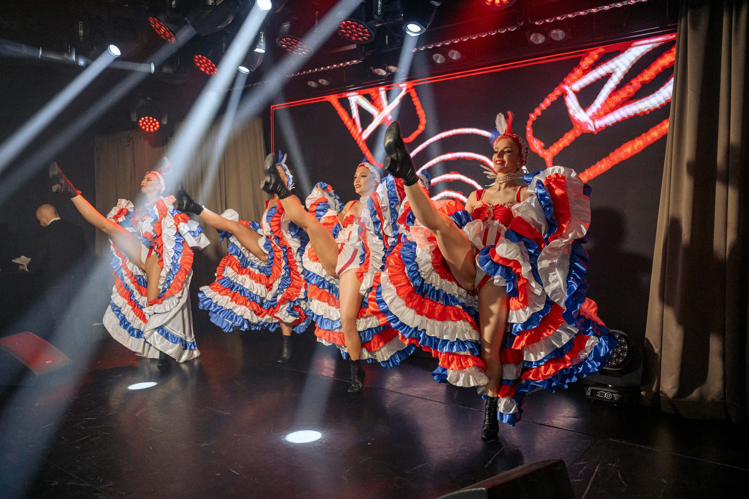 Happy Birthday. Максим Комаров — Профессиональный фотограф