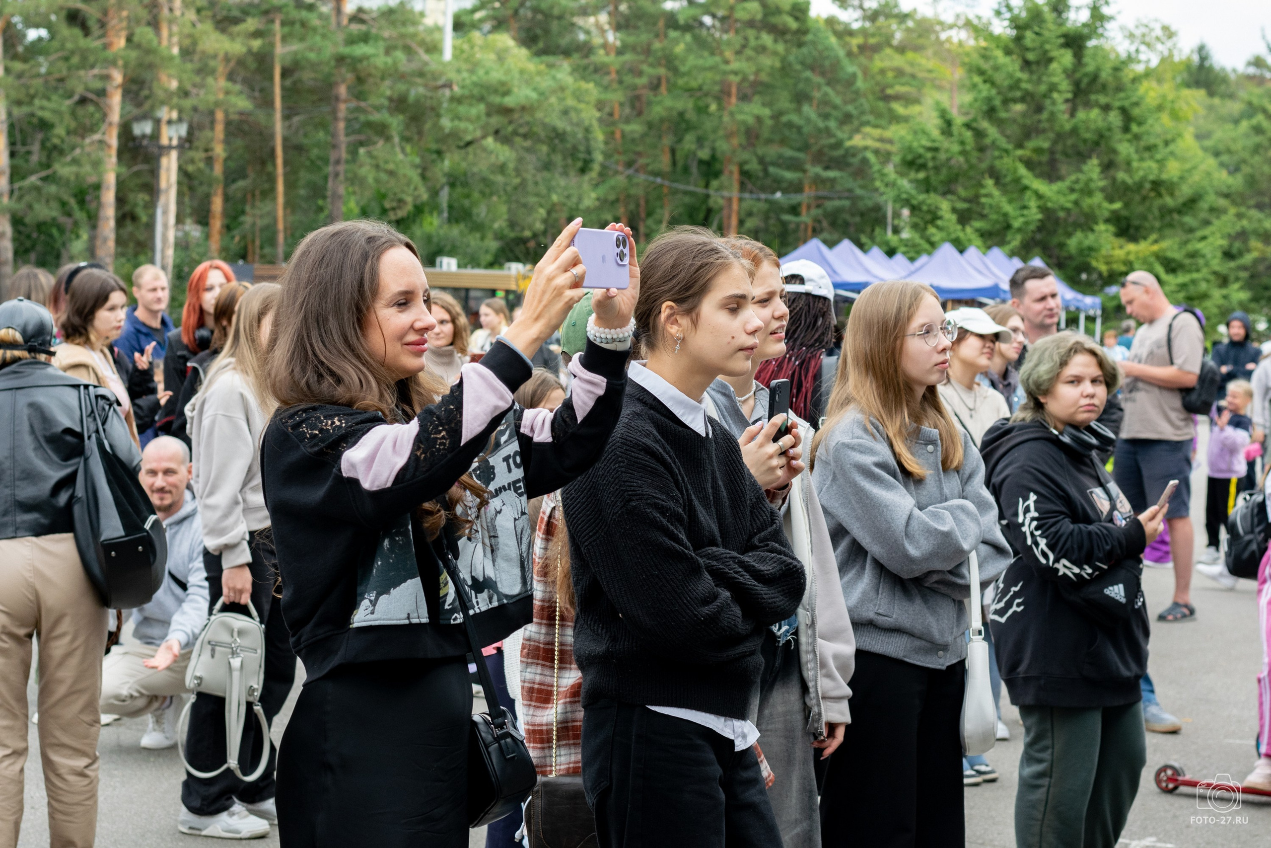 Антон Курдюмов фотограф в Хабаровске Рина Курдюмова фото27 foto27 Антон Дорофеев репортажный репортаж документалист Тони и Рина фотосоздатели Международный фестиваль Рок в защиту животных Хабаровск
