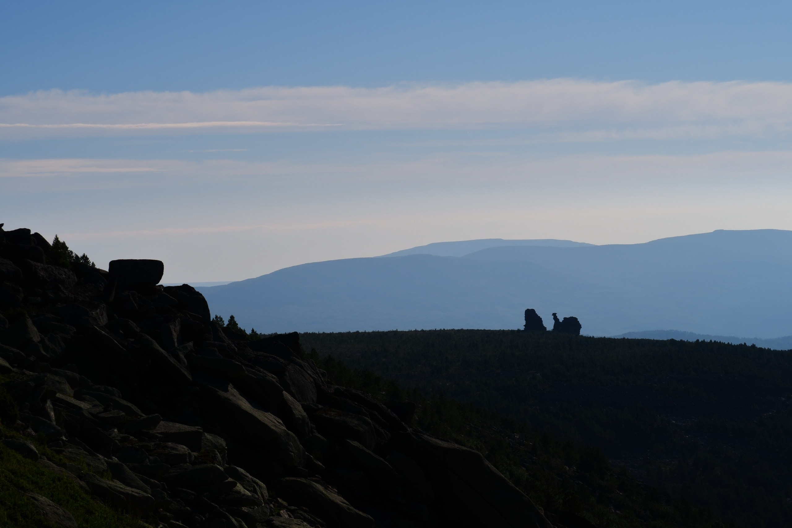 Кутурчинское белогорье, Манские столбы, гора Баян, гора Алат, река Мана. Фото на документы в Красноярске