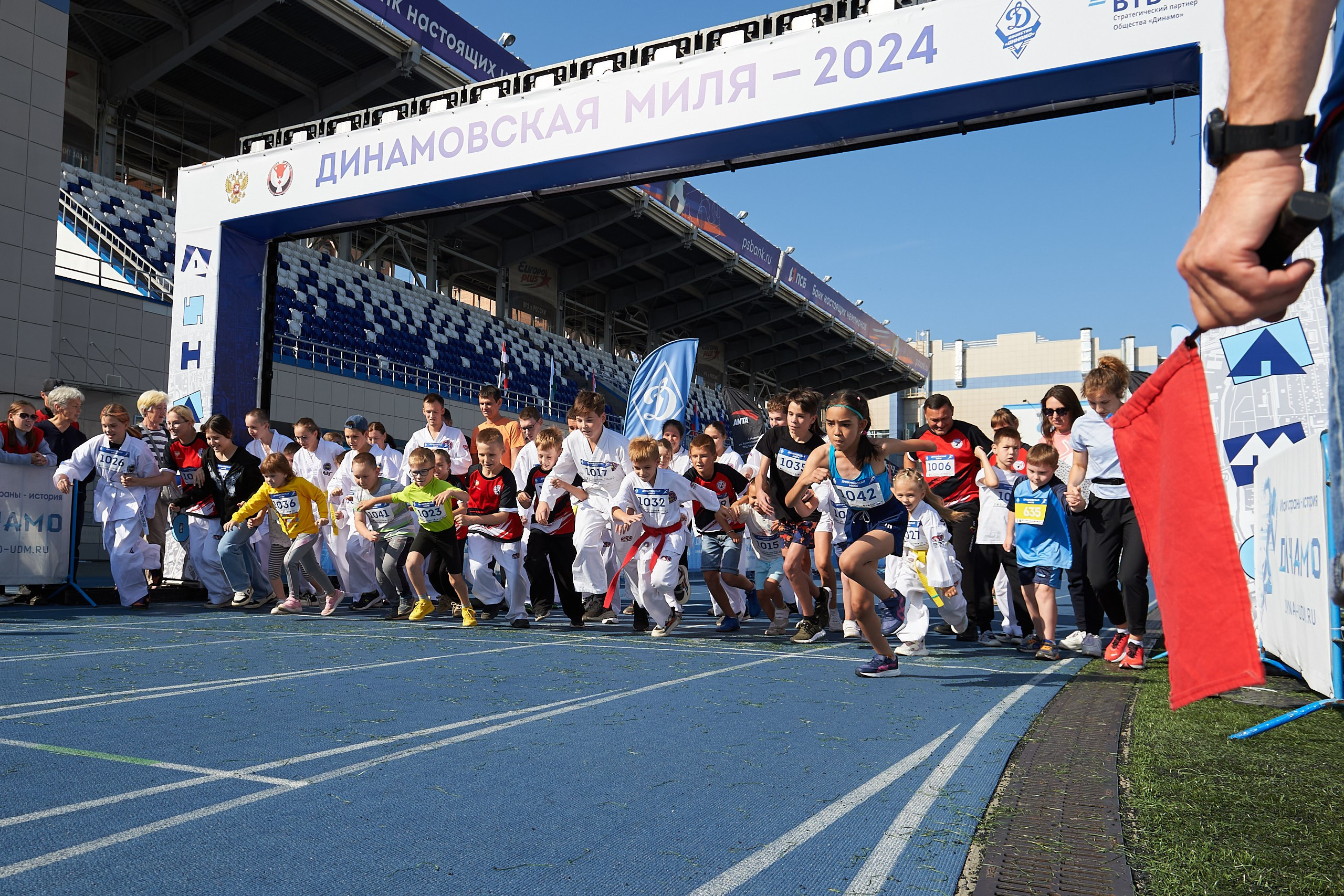 Динамовская миля 2024. Спортивный репортажный фотограф в Ижевске Сергей Мерзляков