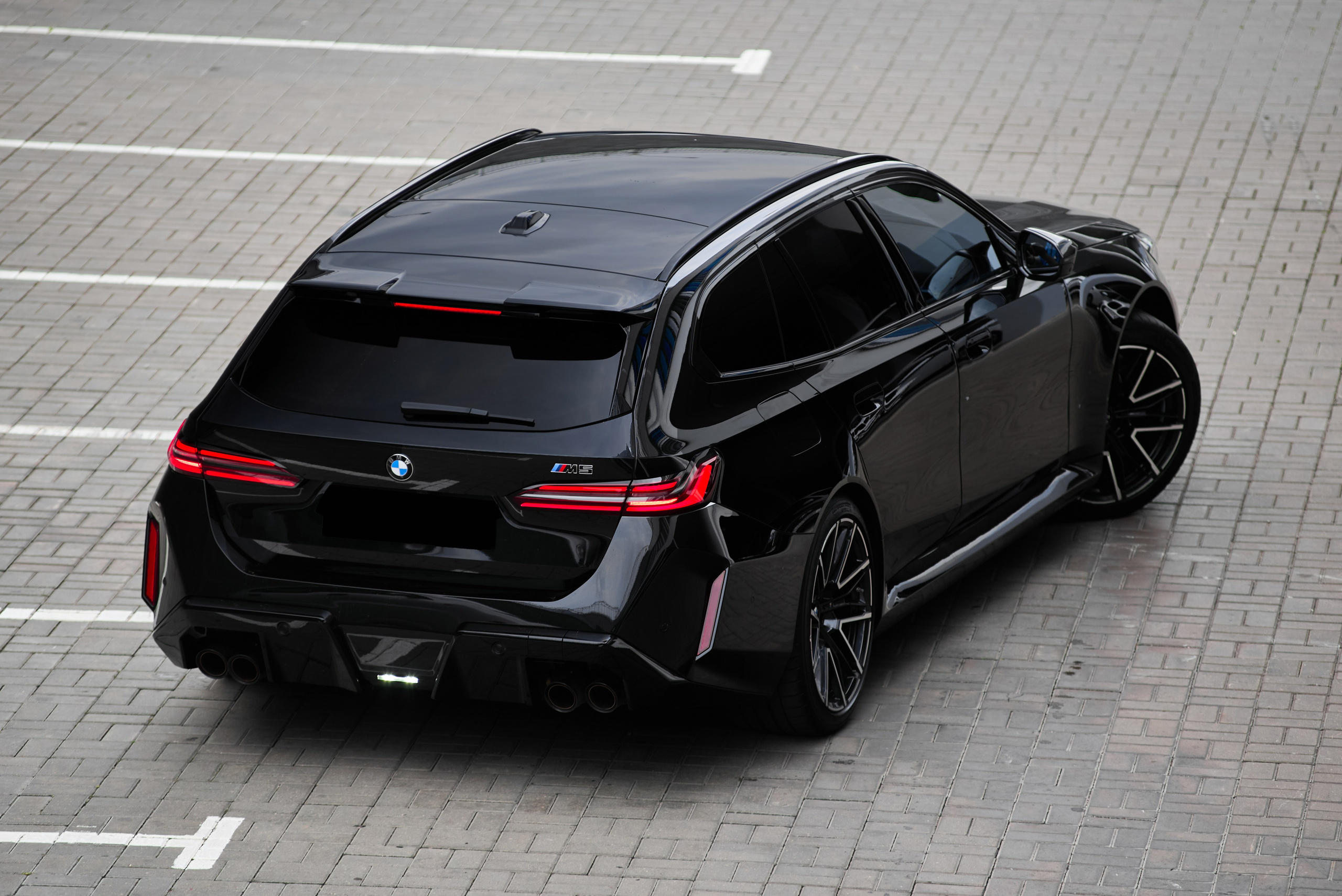 BMW M5 2025. Автомобильный и интерьерный фотограф в Минске Александр Тагаев