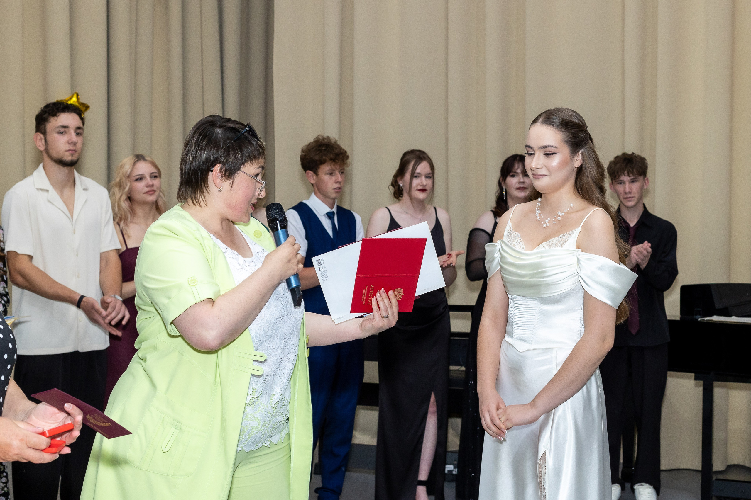 Вручение аттестата 2025. Выпускные альбомы Майкоп, Краснодар Елена Золотарева