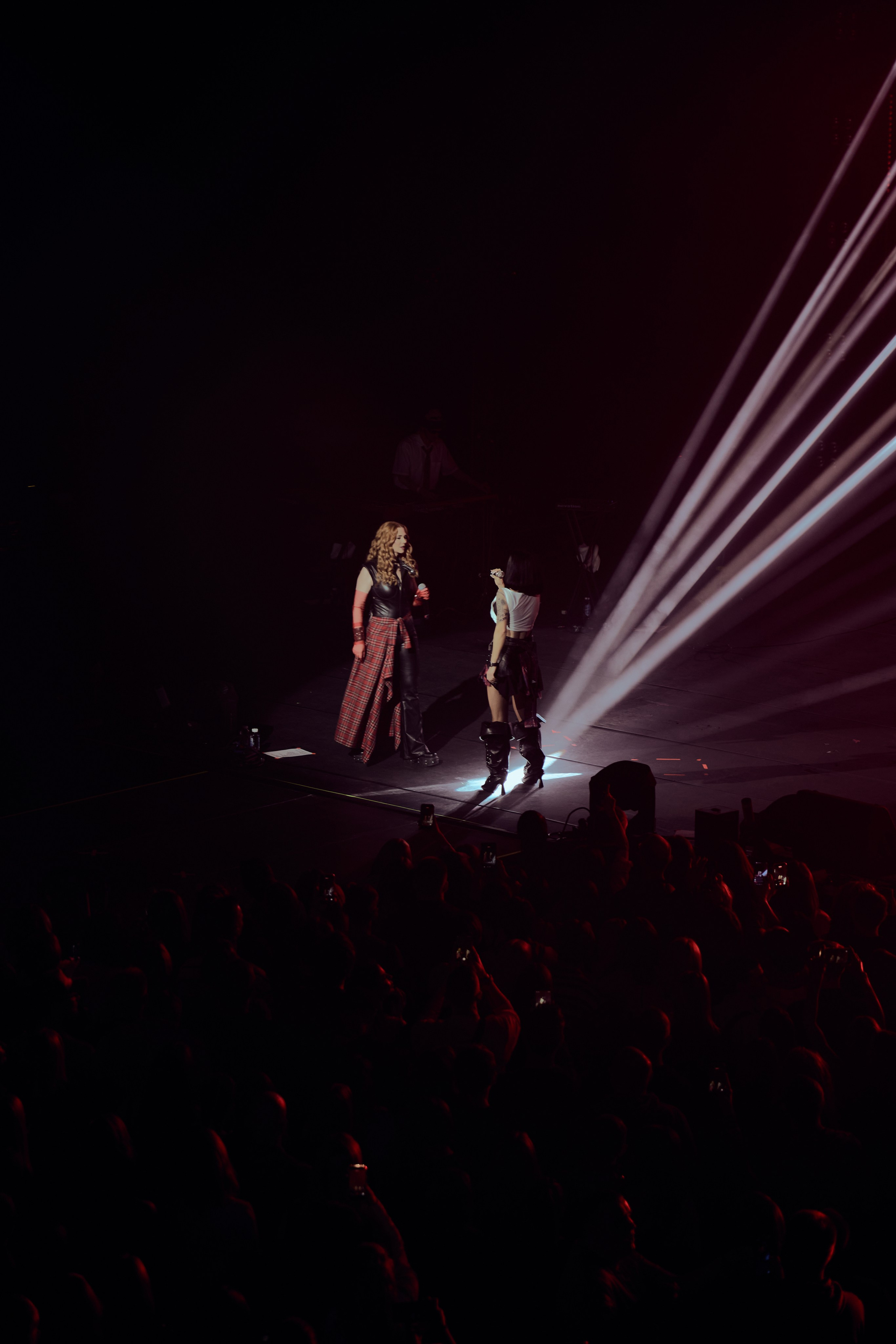 T.a.t.u. Репортажный фотограф мероприятий и концертов в Екатеринбурге