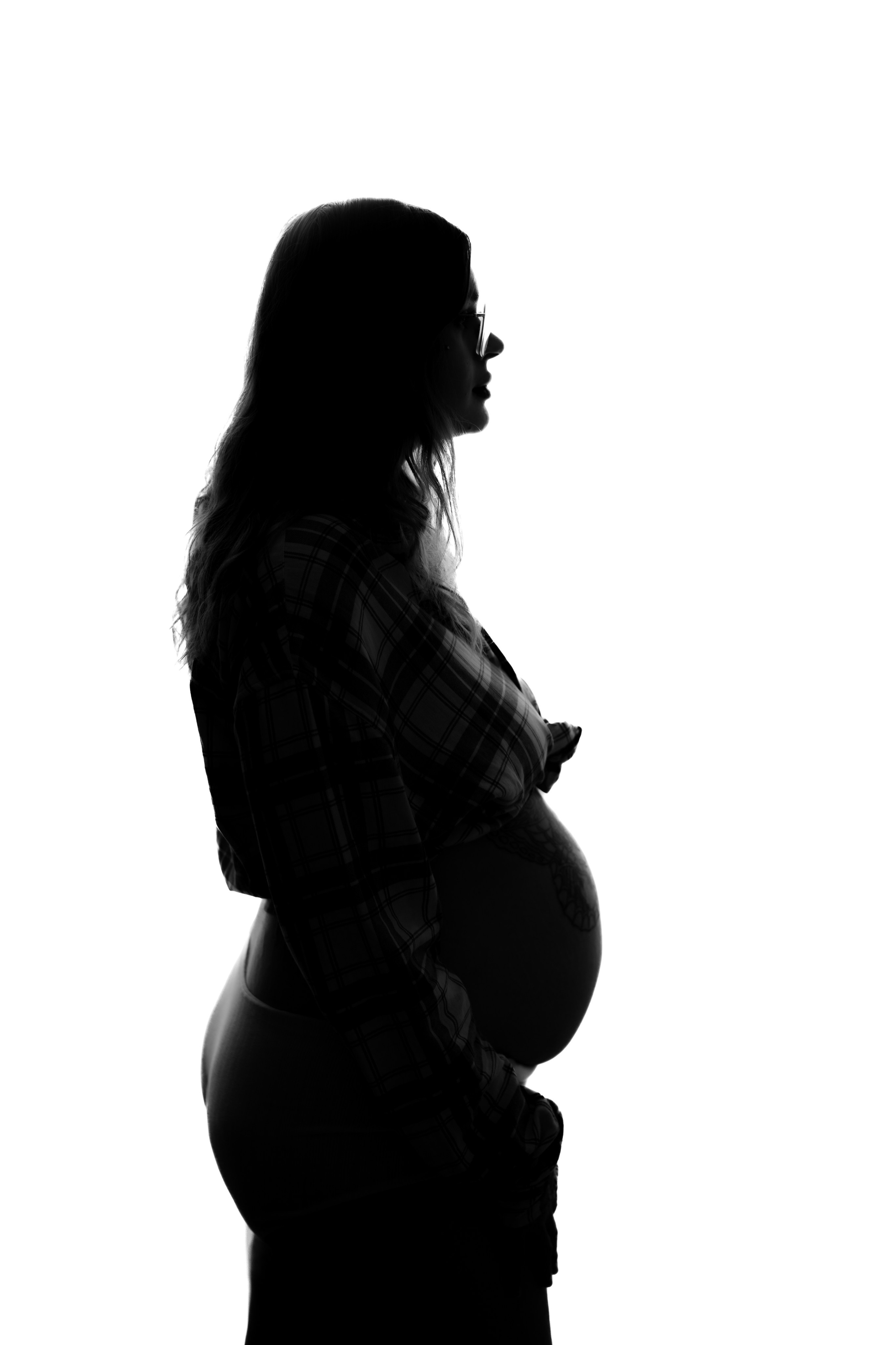 Черно-белое Фото беременной девушки в Липецке