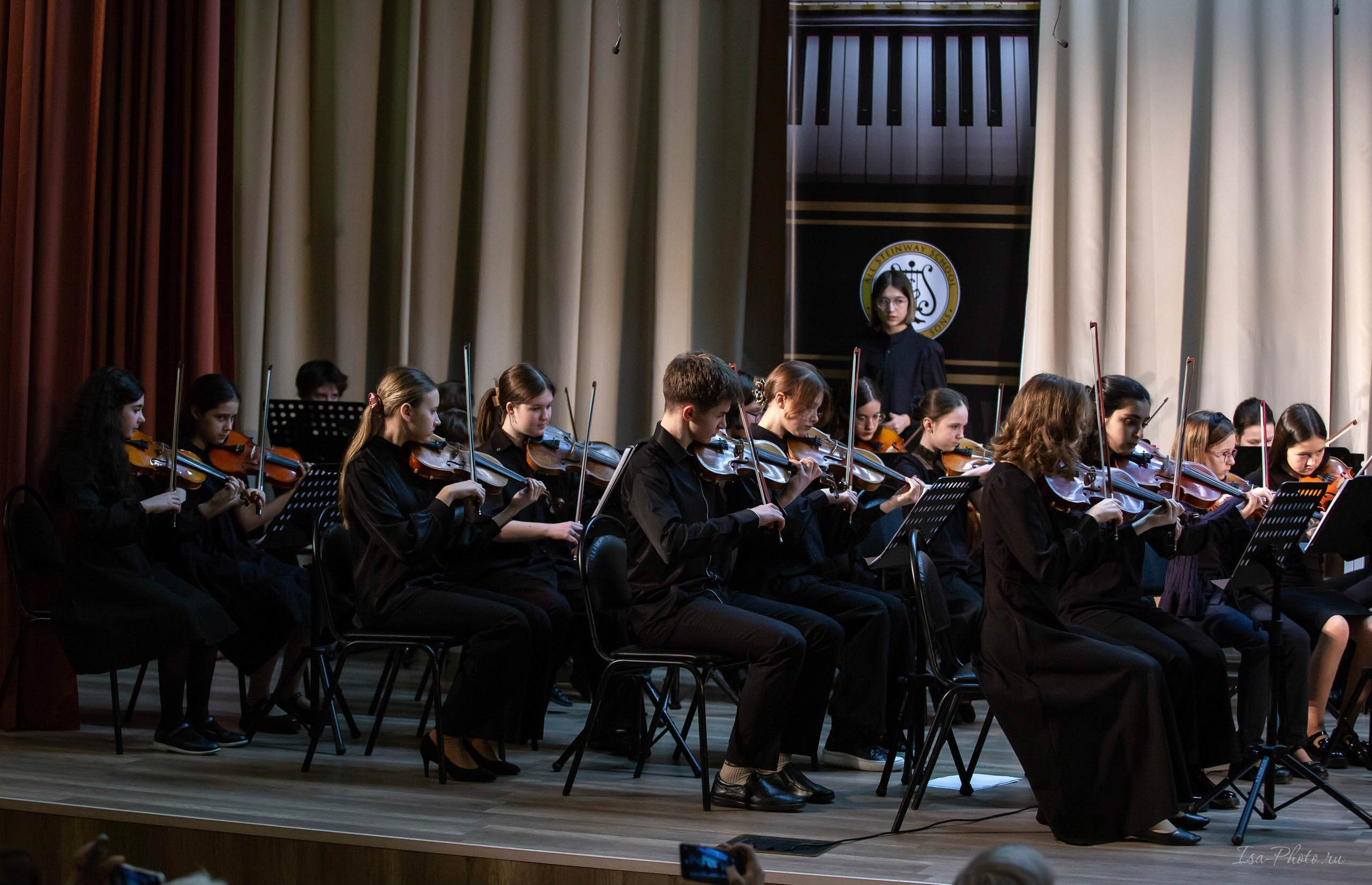 Отчётный концерт ДШИ им. Н.А. Римского-Корсакова. Струнный отдел. Репортажный фотограф в Москве