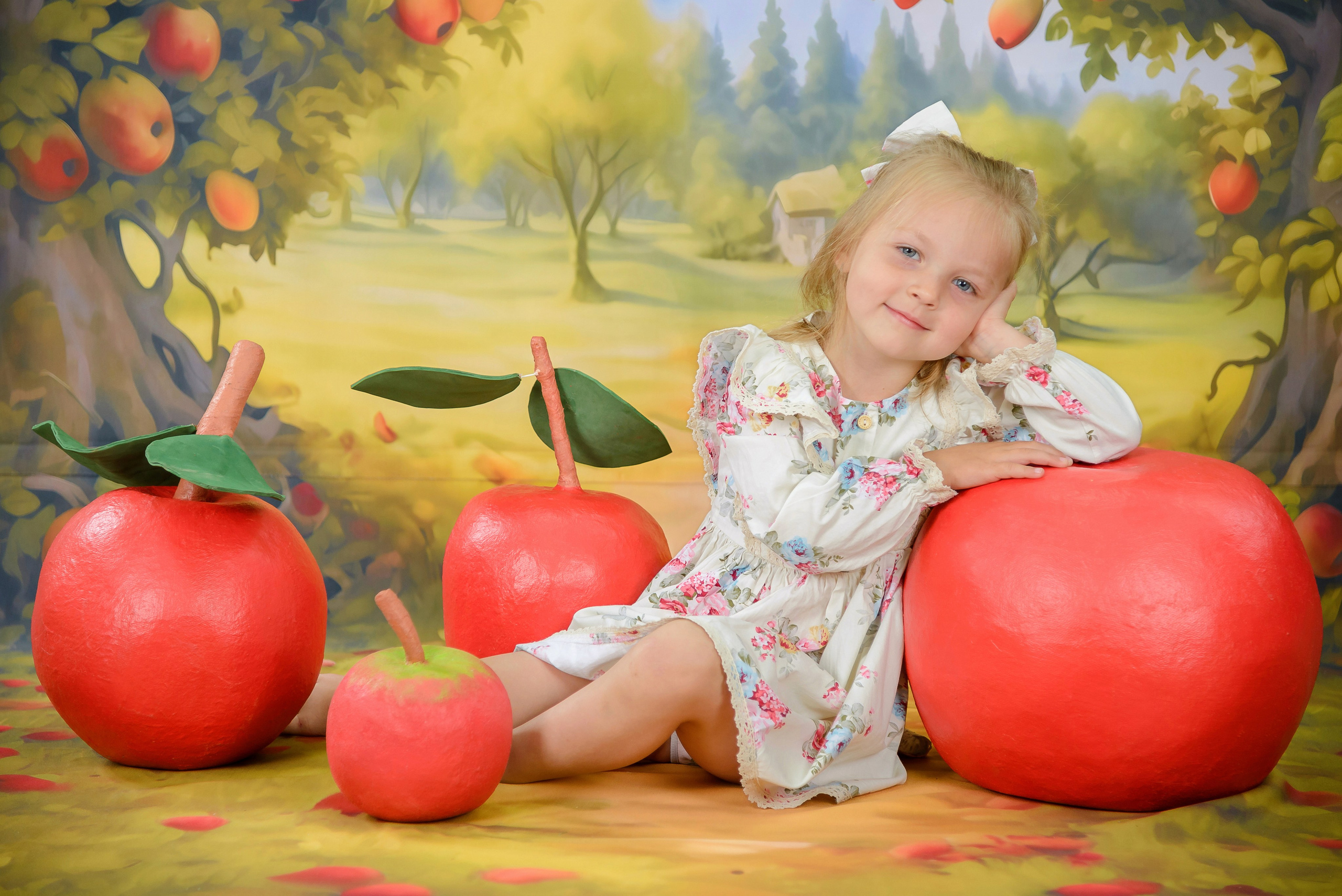 Яблоневый сад. Выпускные альбомы Ярославль