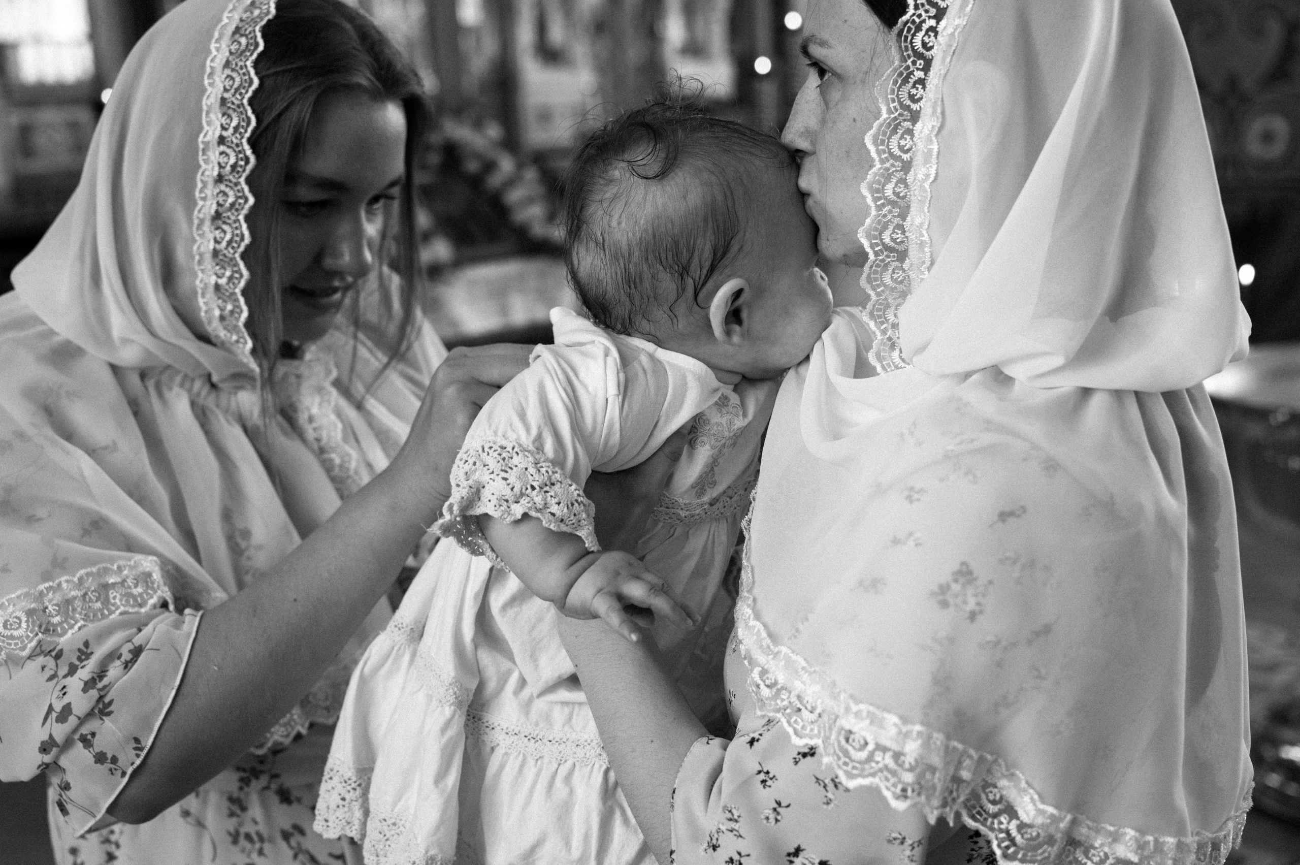 Таинство Крещения Дарьи (Храм Преполовения Пятидесятницы). Фотограф Ярута Оксана / Ростов-на-Дону